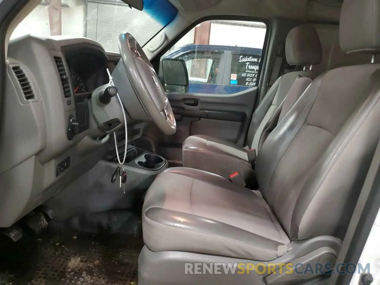 7 Photograph of a damaged car 1N6BF0KM6KN805981 NISSAN NV 2019