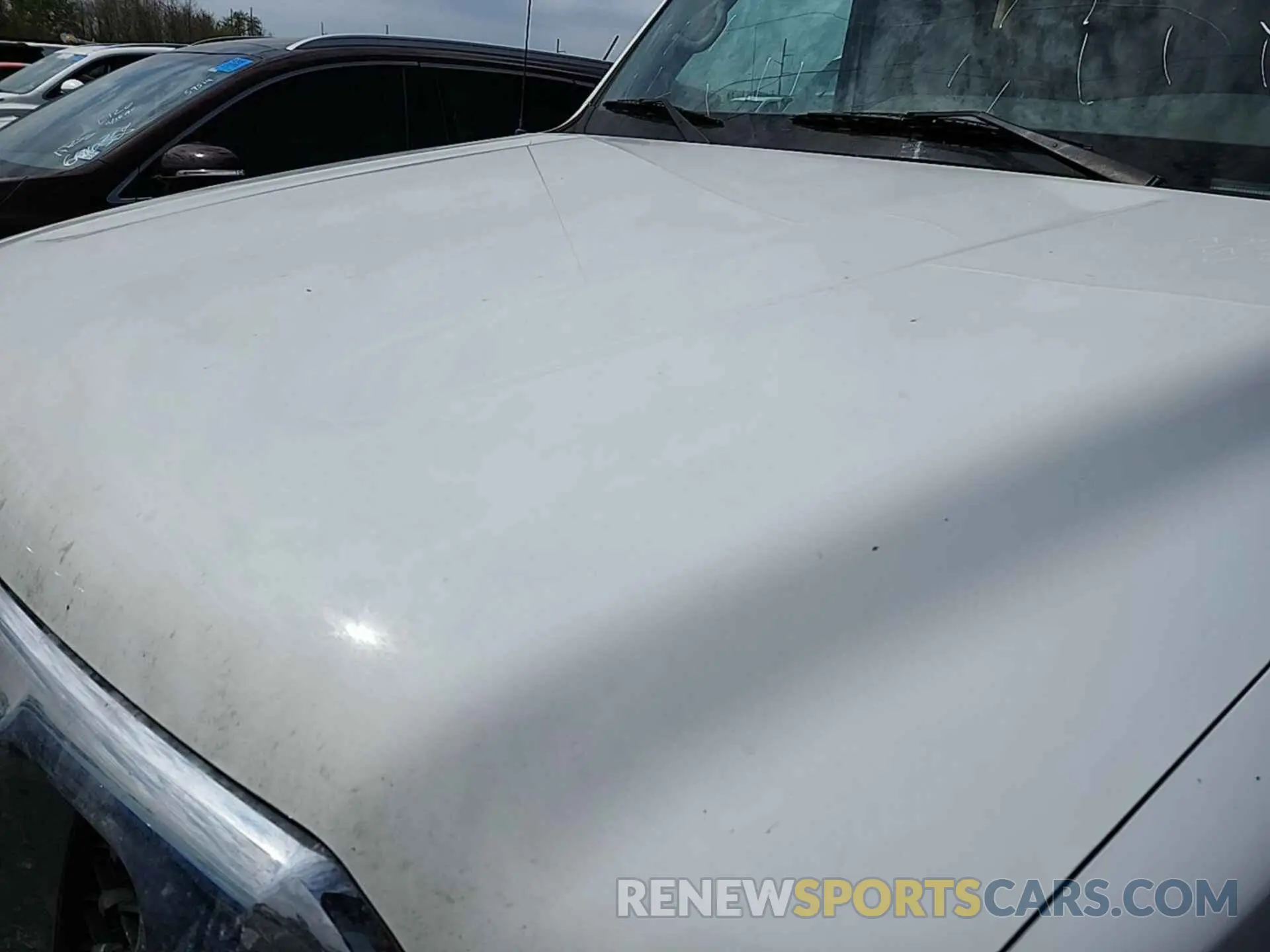 15 Photograph of a damaged car 1N6BF0KY8KN806052 NISSAN NV 2019