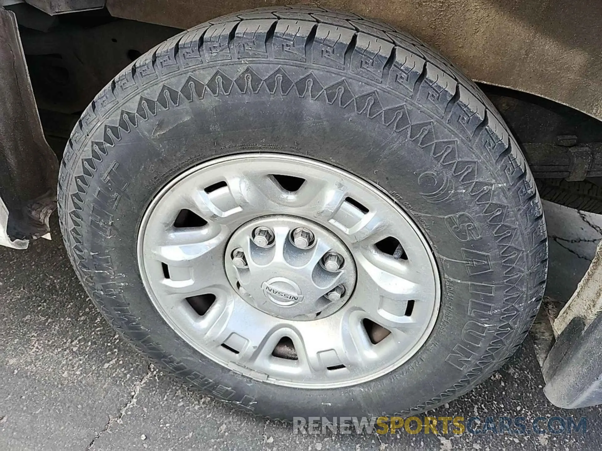 18 Photograph of a damaged car 1N6BF0KY8KN806052 NISSAN NV 2019