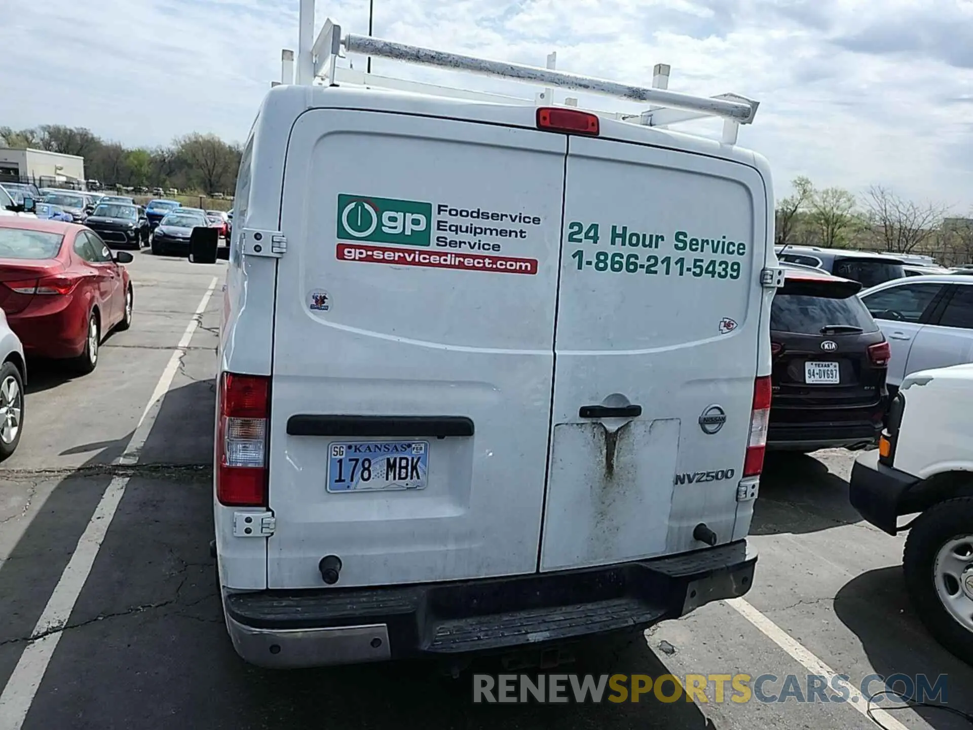 21 Photograph of a damaged car 1N6BF0KY8KN806052 NISSAN NV 2019