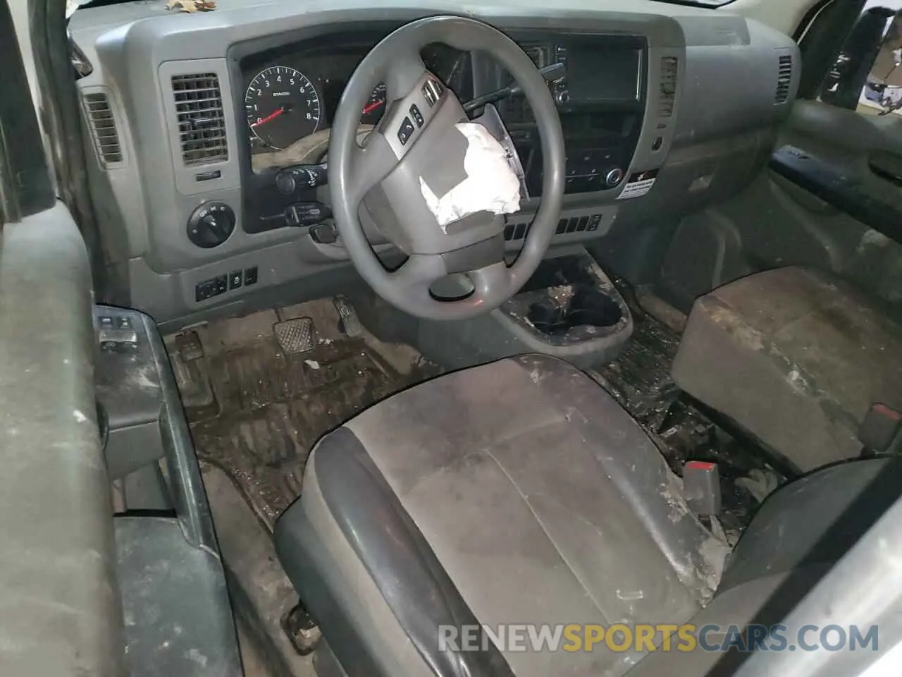 8 Photograph of a damaged car 1N6BF0LY4KN808217 NISSAN NV 2019