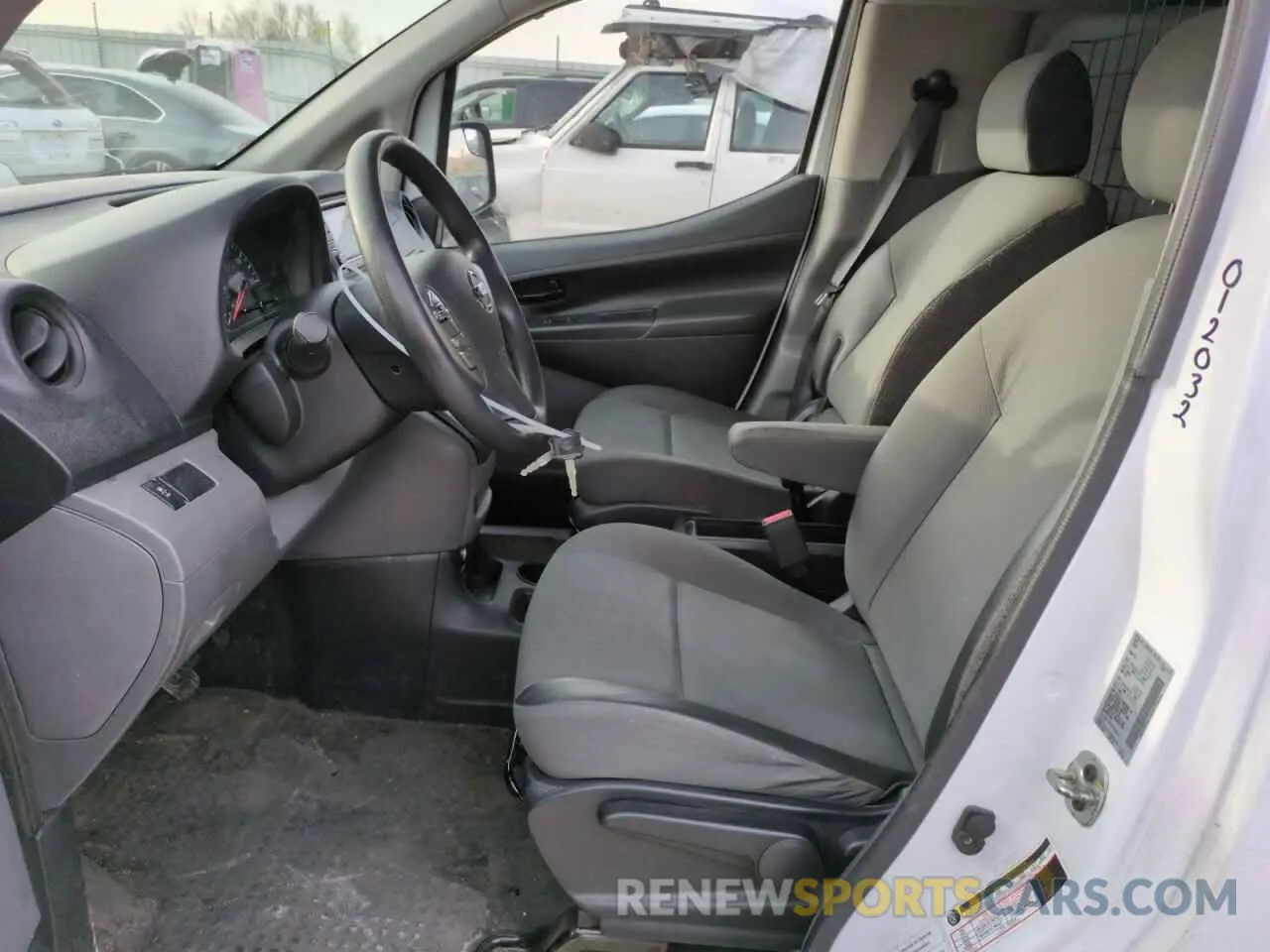 7 Photograph of a damaged car 3N6CM0KN0KK695616 NISSAN NV 2019