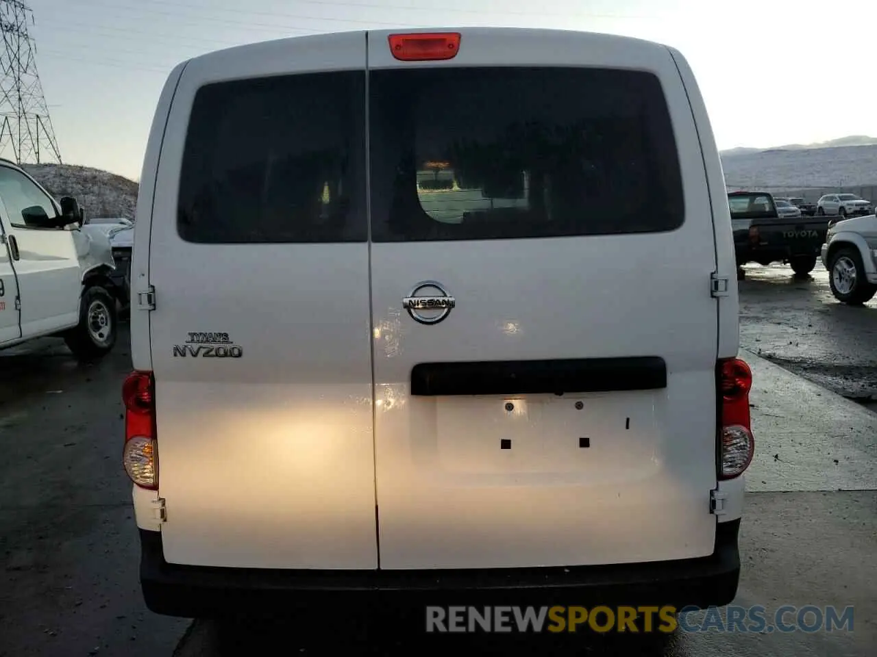 6 Photograph of a damaged car 3N6CM0KN0KK700880 NISSAN NV 2019