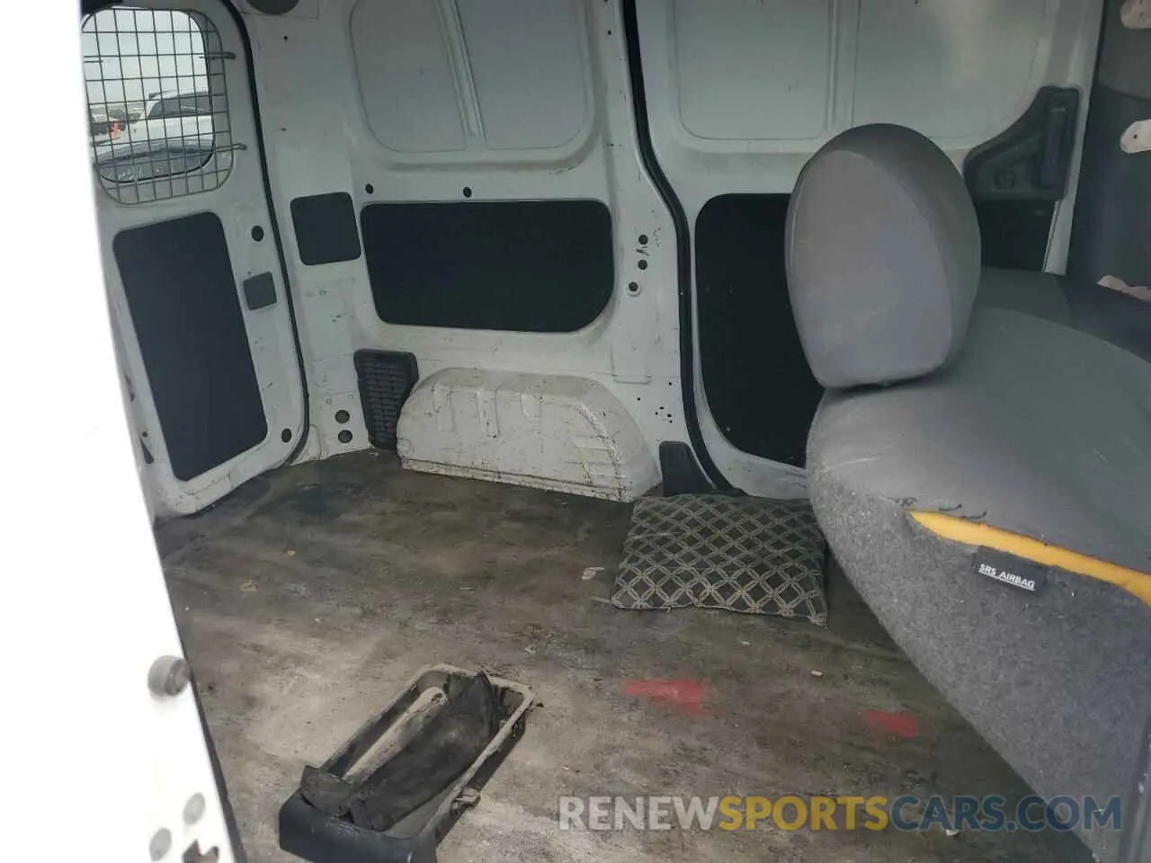 11 Photograph of a damaged car 3N6CM0KN1KK694992 NISSAN NV 2019