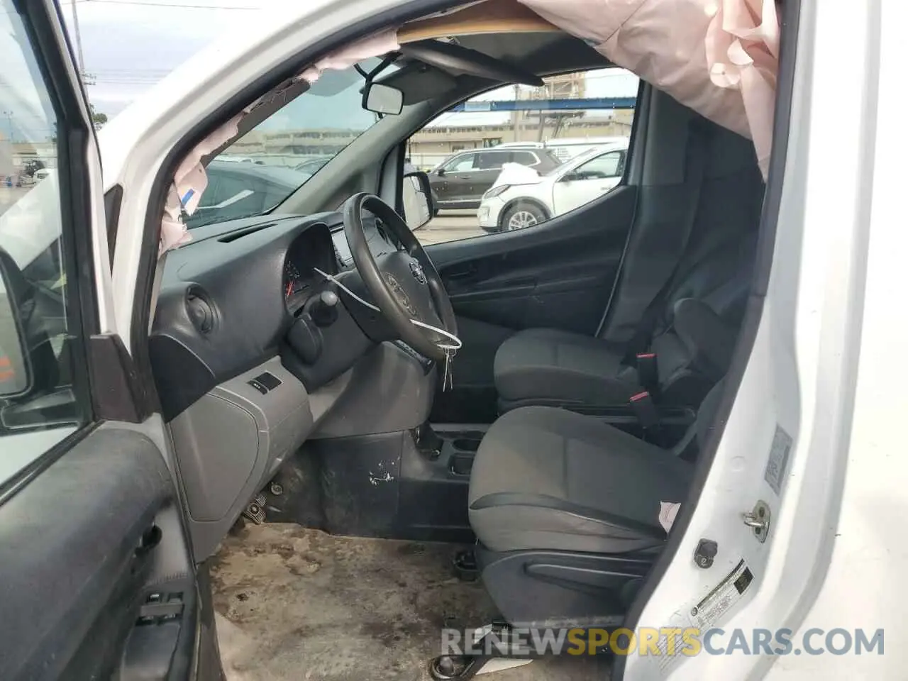 7 Photograph of a damaged car 3N6CM0KN1KK694992 NISSAN NV 2019