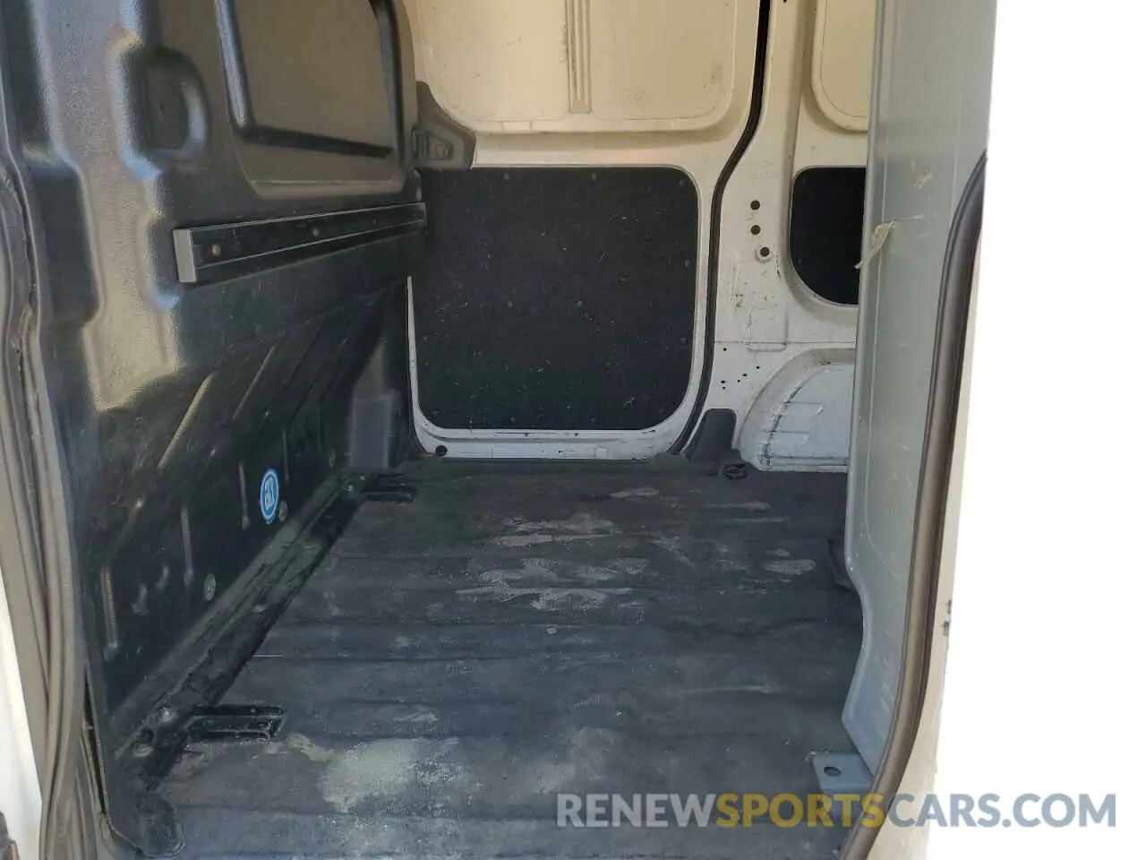 11 Photograph of a damaged car 3N6CM0KN4KK699944 NISSAN NV 2019