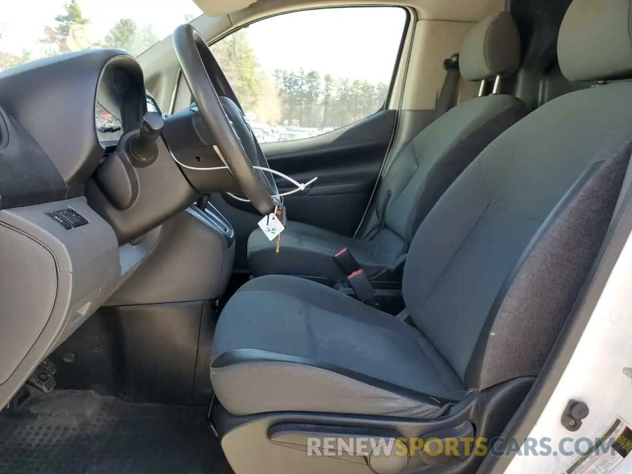 7 Photograph of a damaged car 3N6CM0KN4KK699944 NISSAN NV 2019