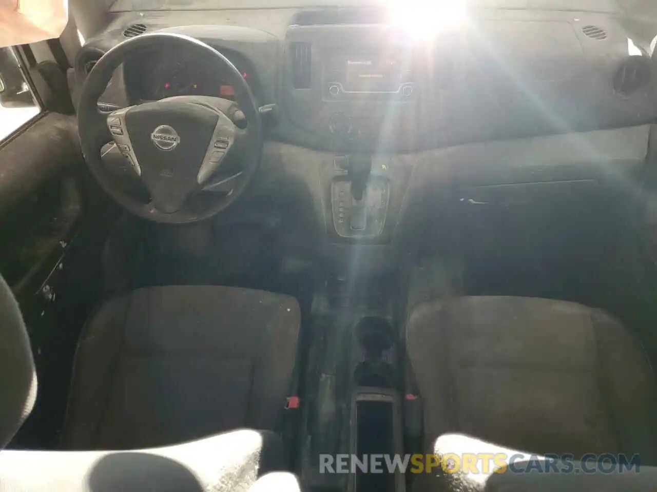 8 Photograph of a damaged car 3N6CM0KN5KK694476 NISSAN NV 2019