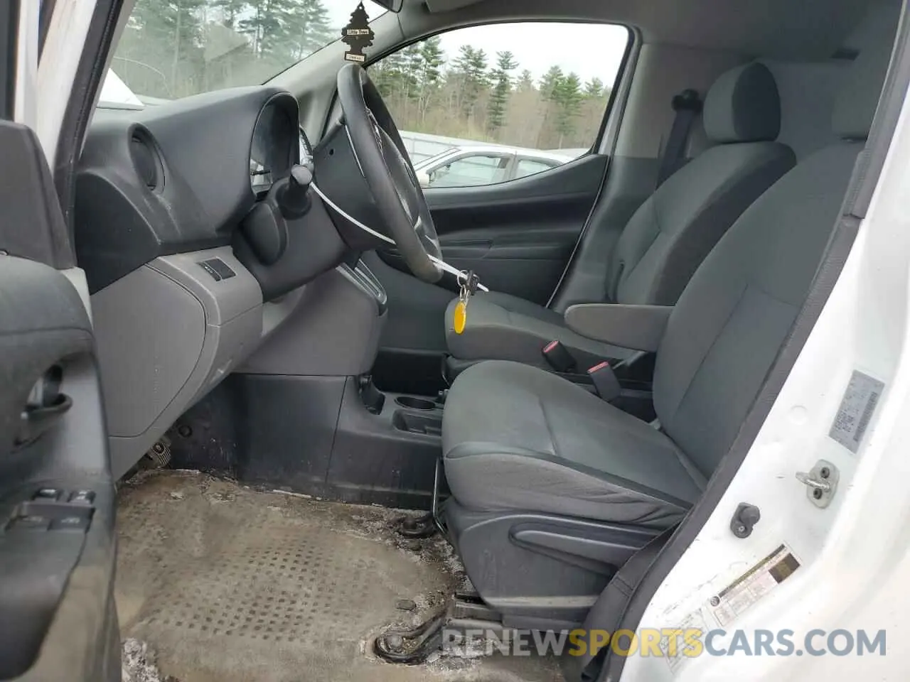 7 Photograph of a damaged car 3N6CM0KN5KK708764 NISSAN NV 2019