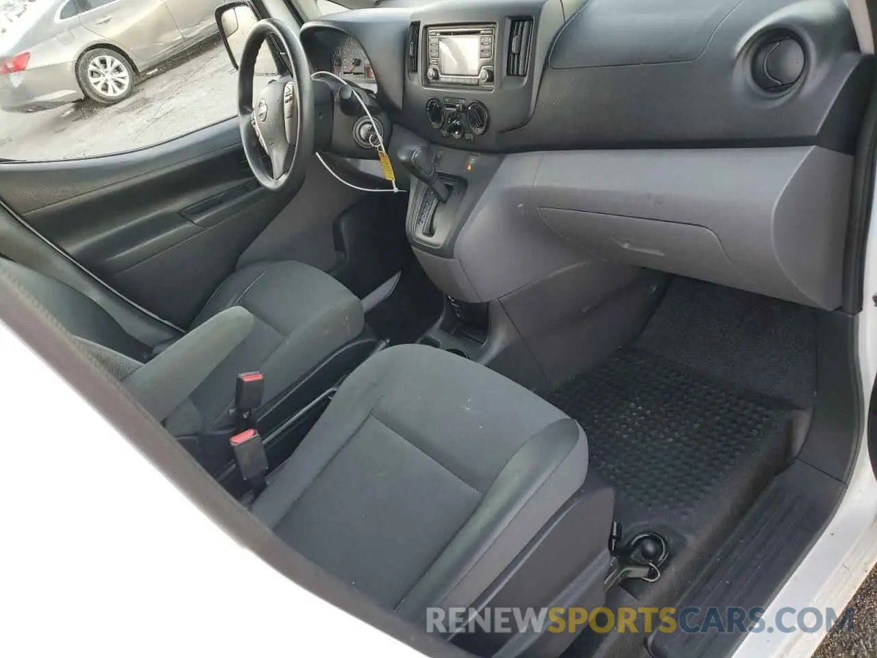 8 Photograph of a damaged car 3N6CM0KN9KK707312 NISSAN NV 2019
