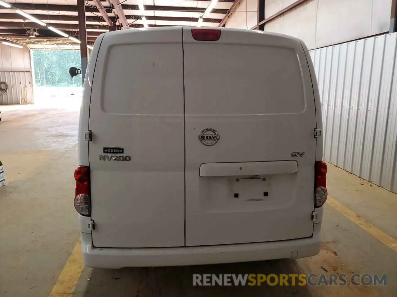 6 Photograph of a damaged car 3N6CM0KN0LK699408 NISSAN NV 2020