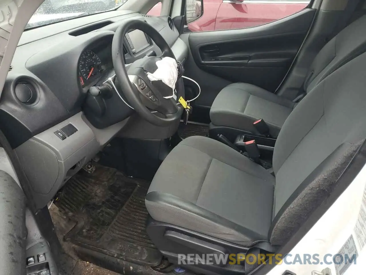 7 Photograph of a damaged car 3N6CM0KN1LK703787 NISSAN NV 2020