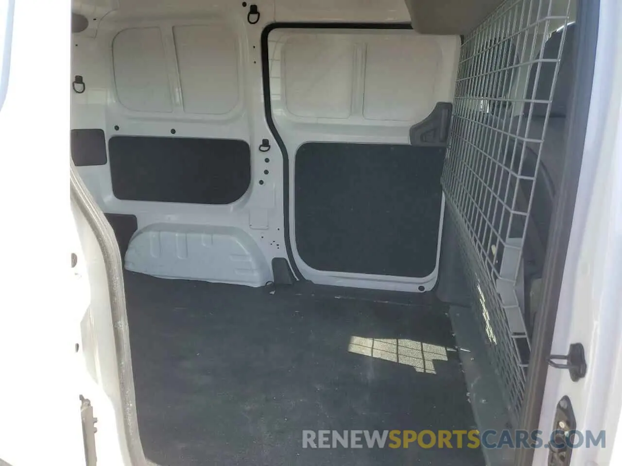 11 Photograph of a damaged car 3N6CM0KN1LK709430 NISSAN NV 2020