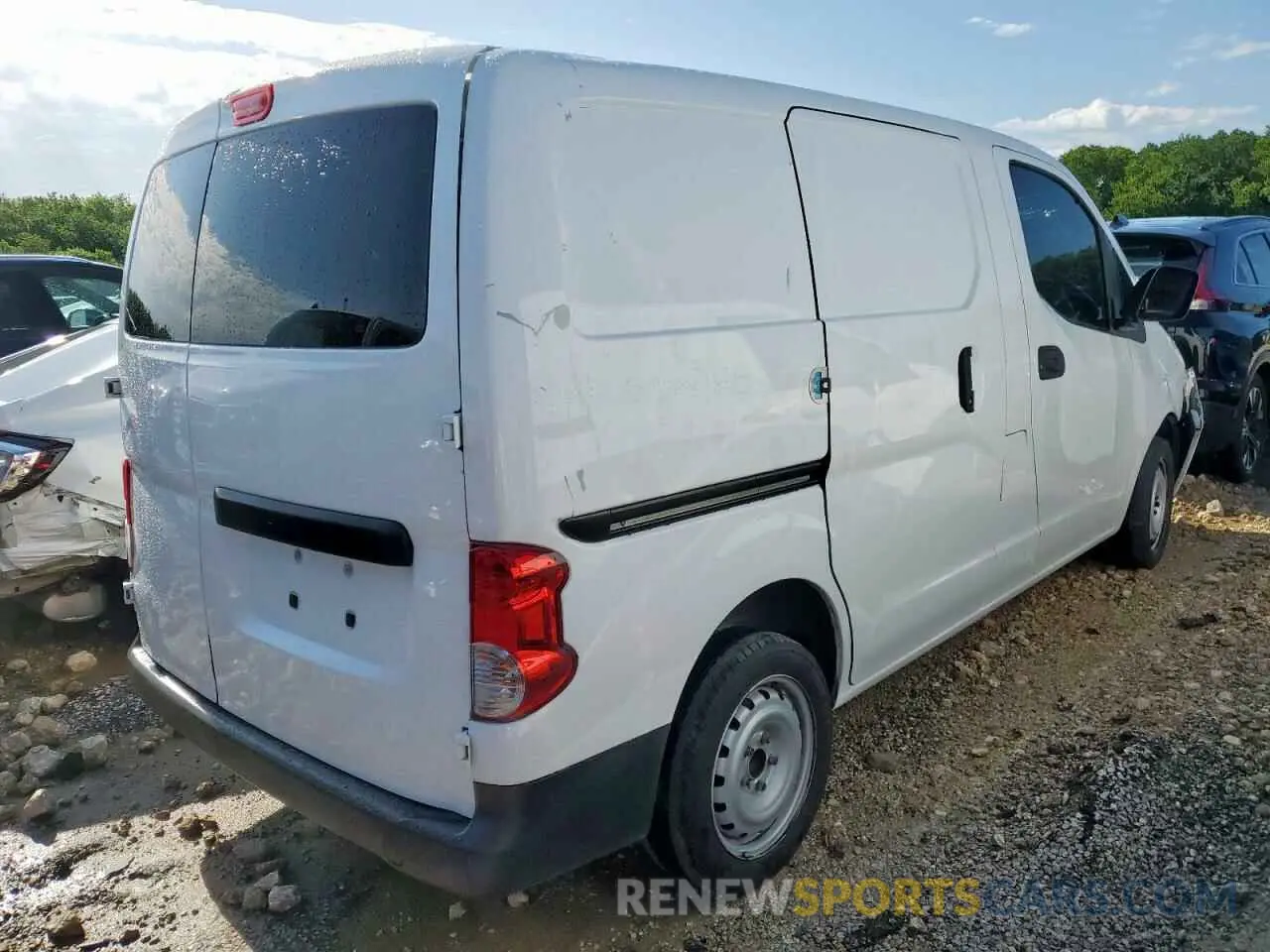 3 Photograph of a damaged car 3N6CM0KN3LK699807 NISSAN NV 2020
