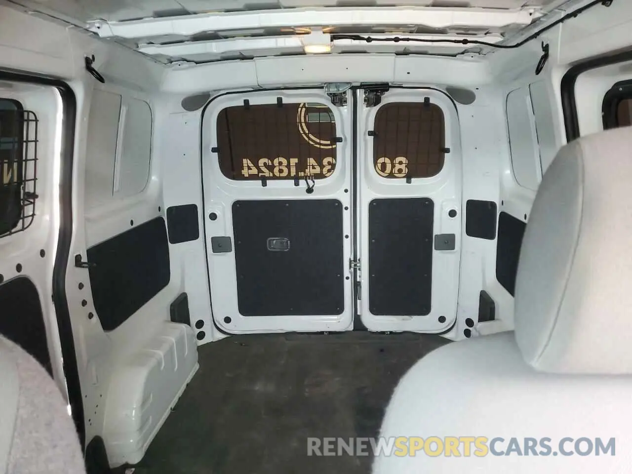 10 Photograph of a damaged car 3N6CM0KN6LK695766 NISSAN NV 2020