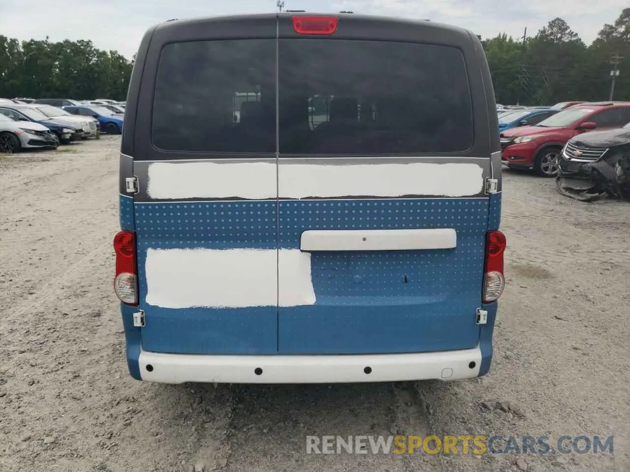 6 Photograph of a damaged car 3N6CM0KN6LK695766 NISSAN NV 2020