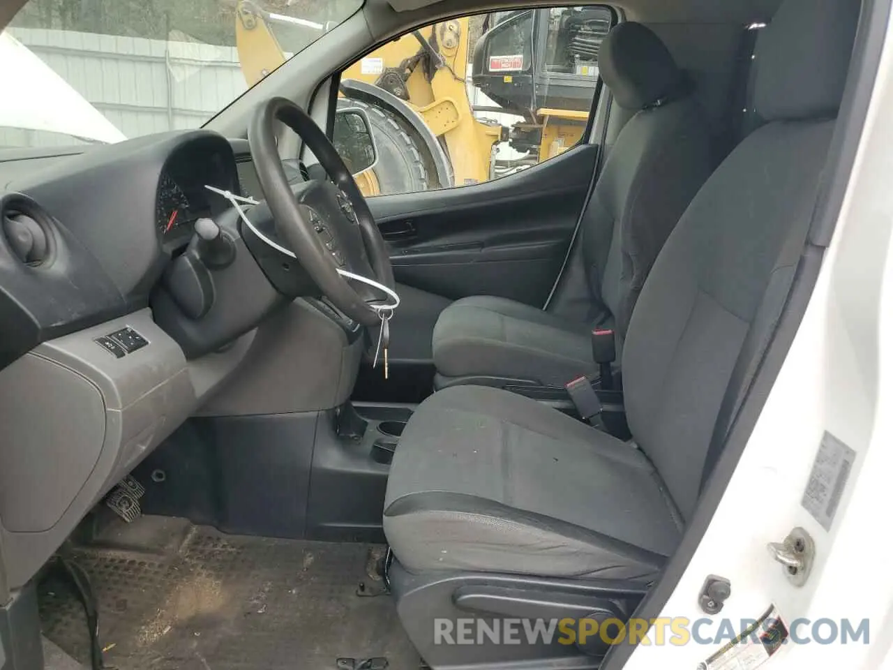 7 Photograph of a damaged car 3N6CM0KN6LK699378 NISSAN NV 2020