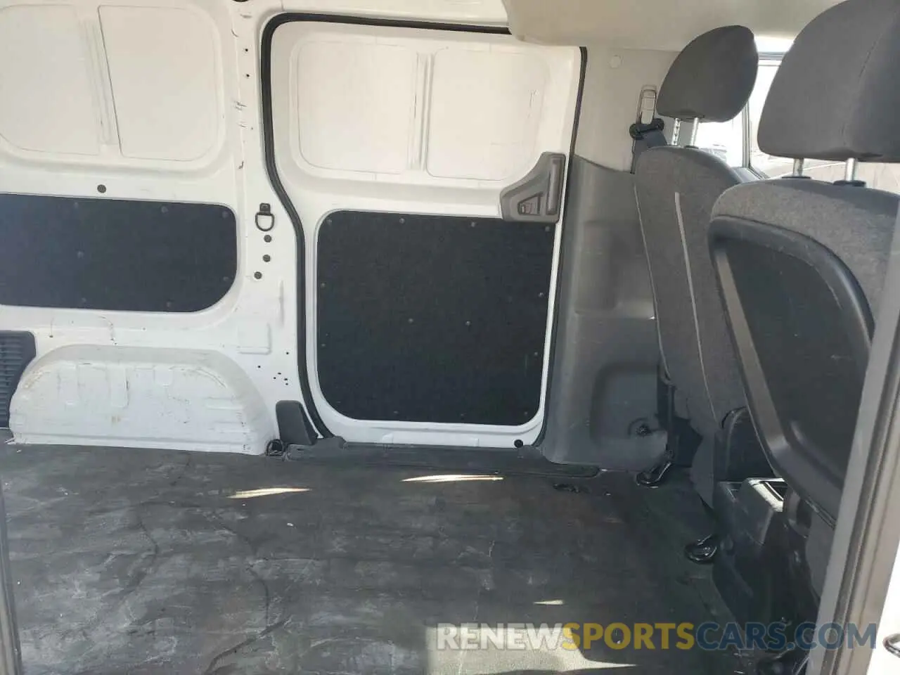 12 Photograph of a damaged car 3N6CM0KN8LK692075 NISSAN NV 2020