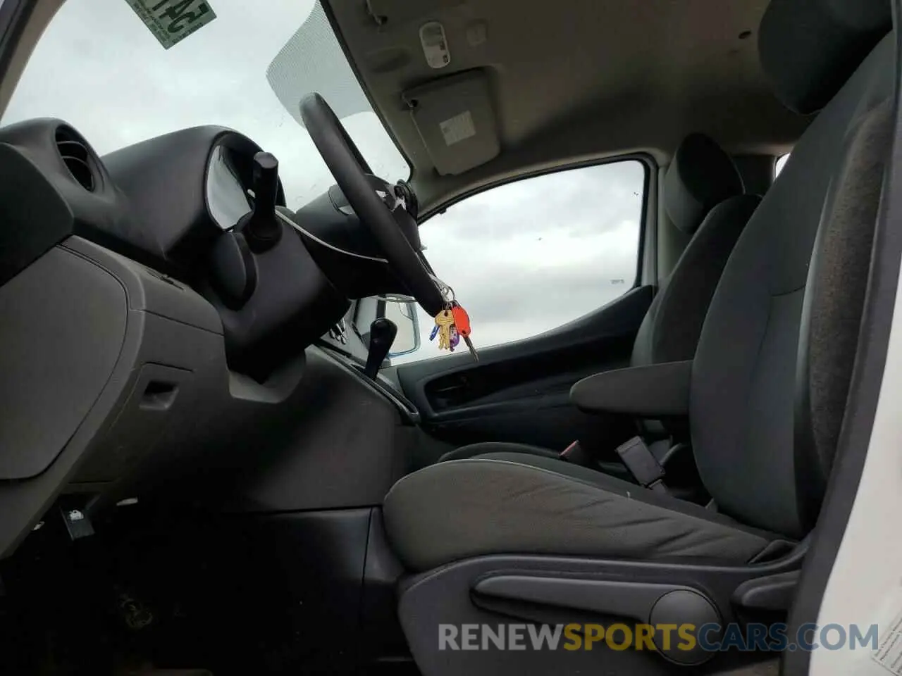 7 Photograph of a damaged car 3N6CM0KN8LK707089 NISSAN NV 2020