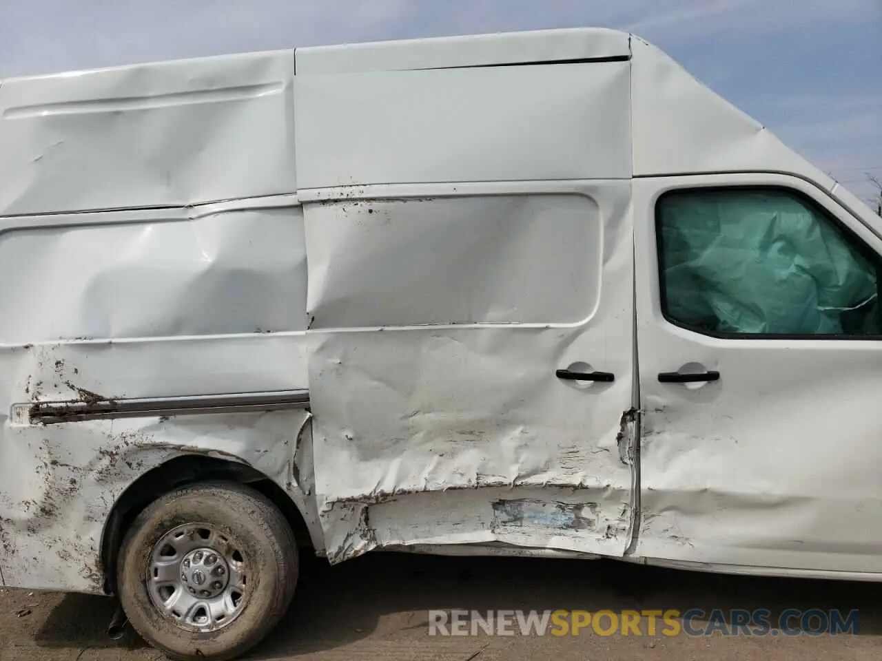 10 Photograph of a damaged car 1N6BF0LY5MN805944 NISSAN NV 2021