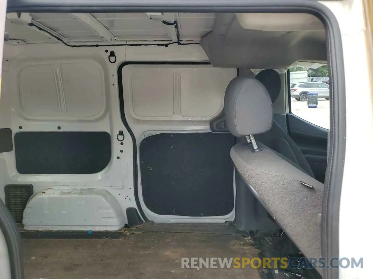 11 Photograph of a damaged car 3N6CM0KN1MK696616 NISSAN NV 2021