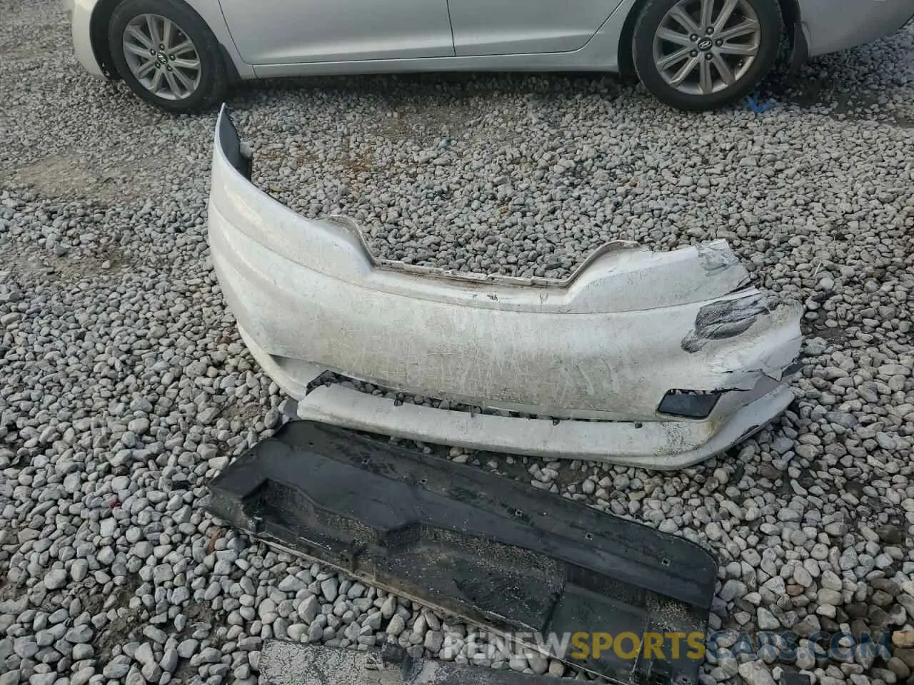 13 Photograph of a damaged car 3N6CM0KN1MK705668 NISSAN NV 2021