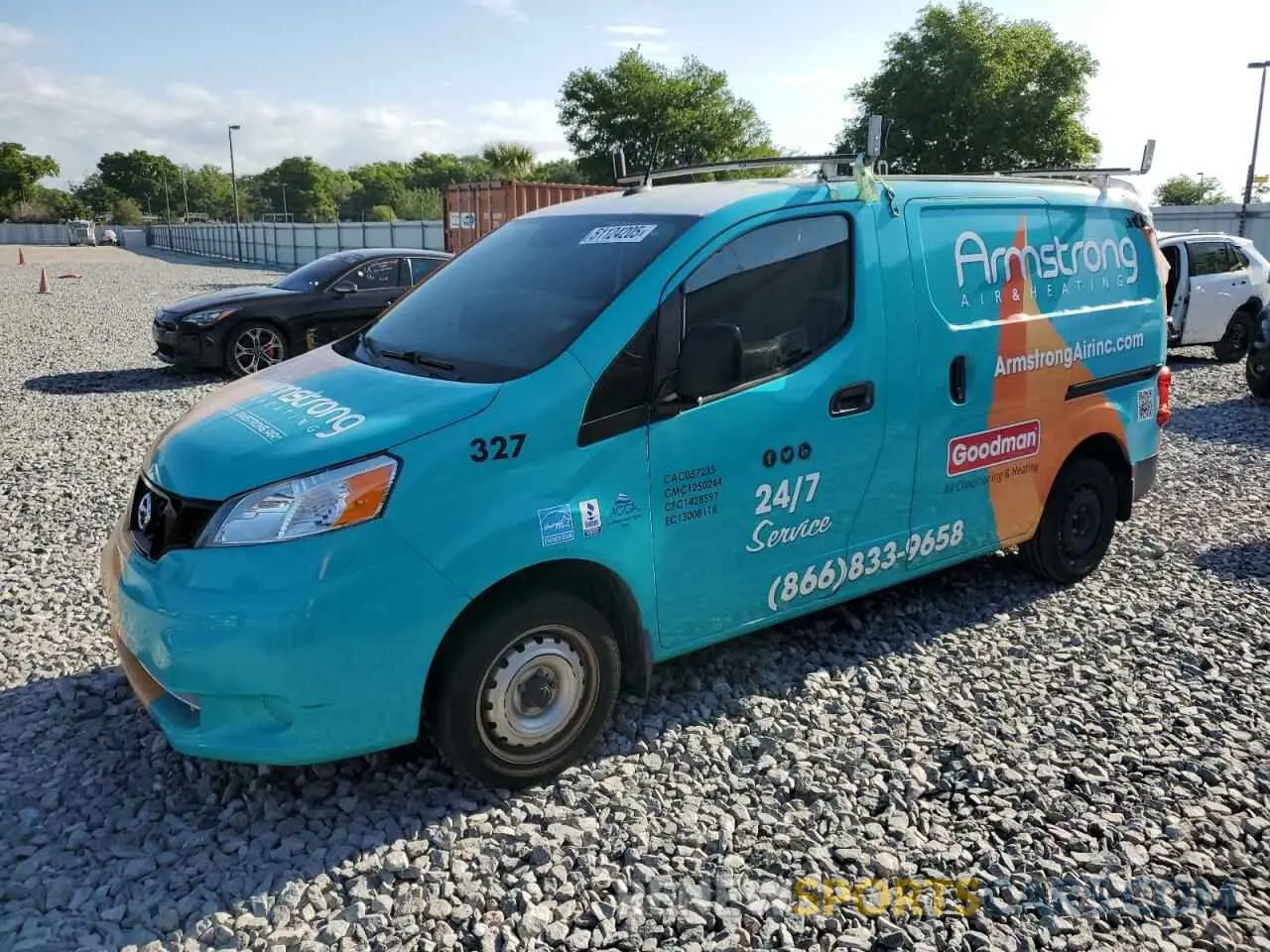 1 Photograph of a damaged car 3N6CM0KN2MK692493 NISSAN NV 2021