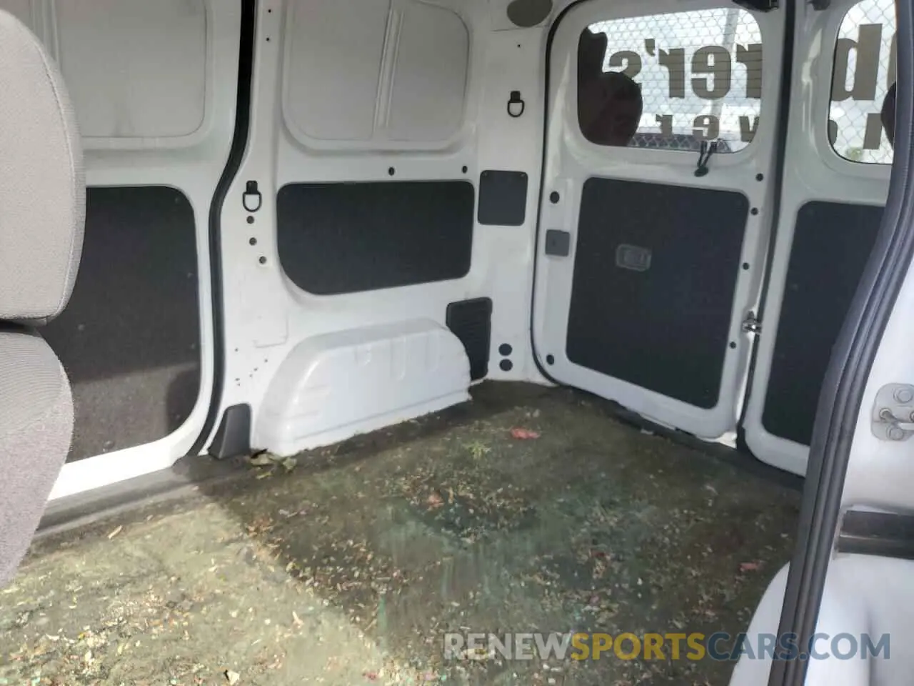 11 Photograph of a damaged car 3N6CM0KN2MK707803 NISSAN NV 2021