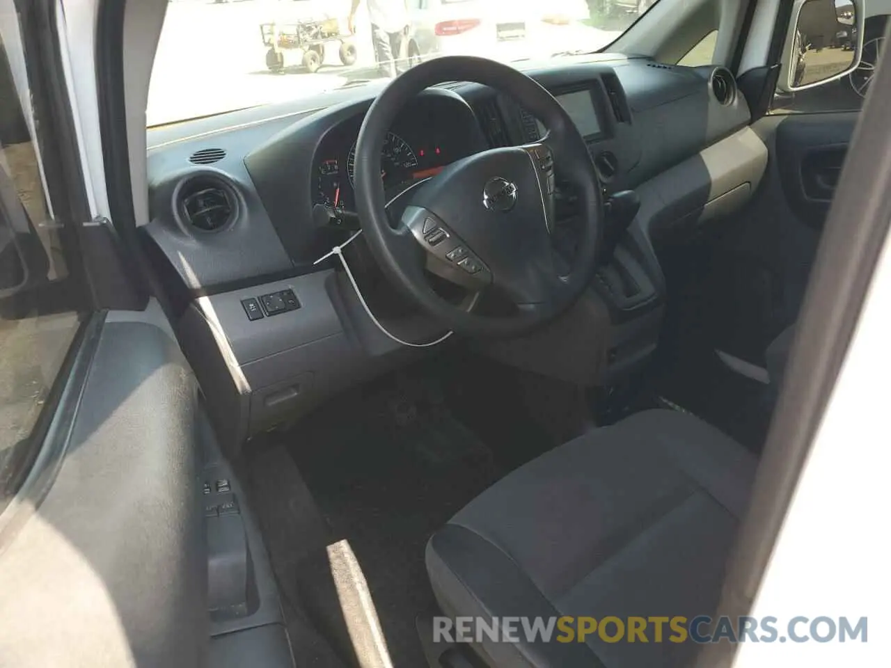 8 Photograph of a damaged car 3N6CM0KN6MK691654 NISSAN NV 2021