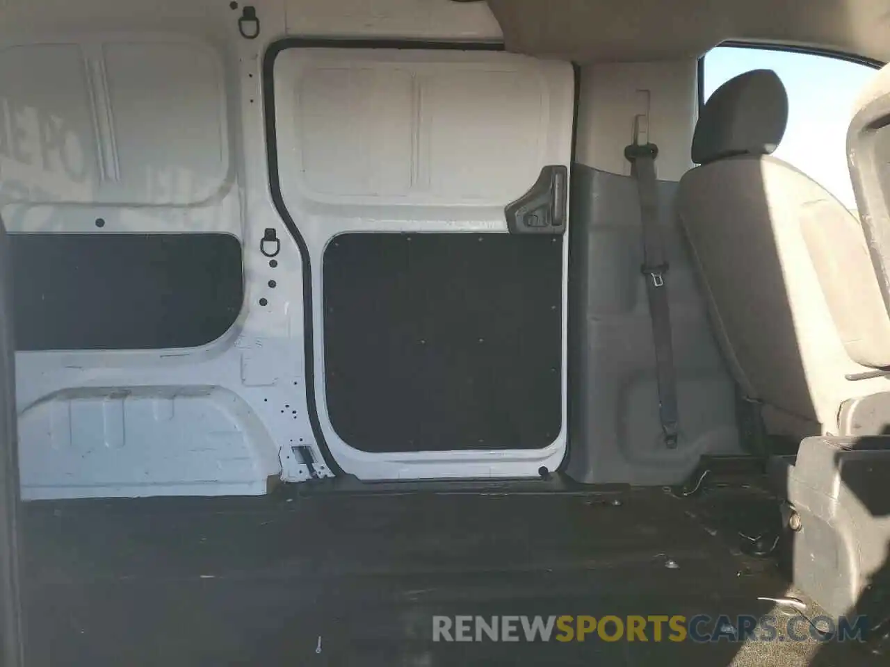 11 Photograph of a damaged car 3N6CM0KN8MK695639 NISSAN NV 2021