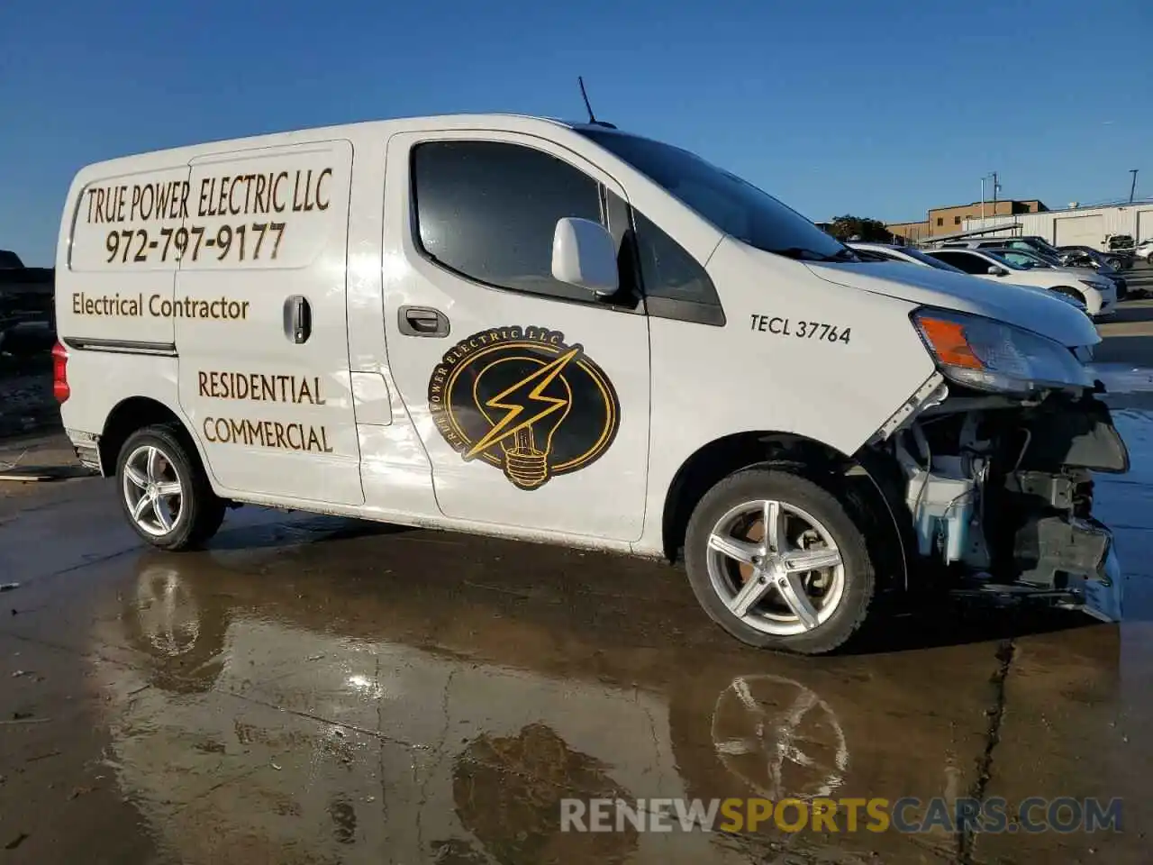 4 Photograph of a damaged car 3N6CM0KN8MK695639 NISSAN NV 2021