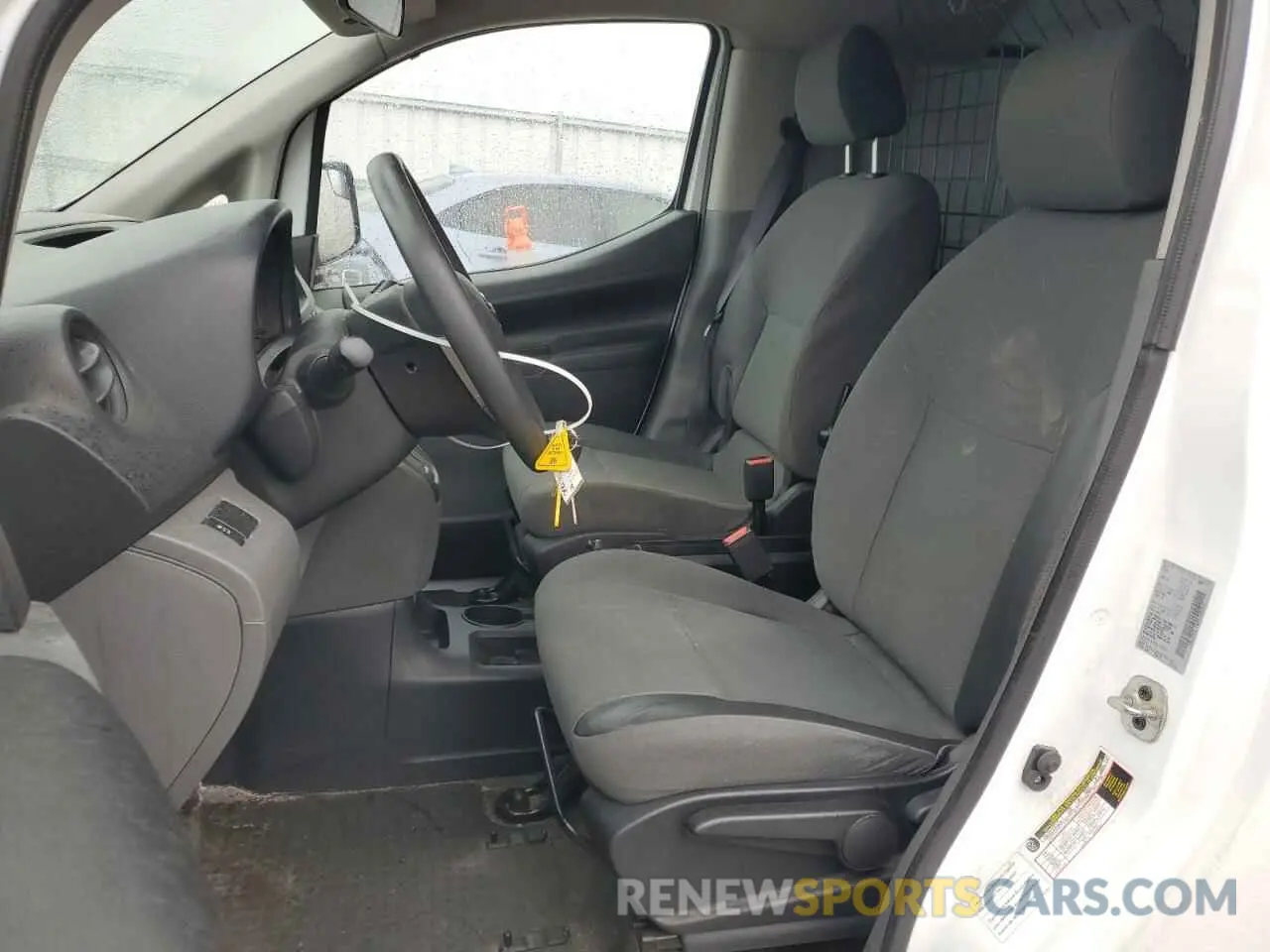 7 Photograph of a damaged car 3N6CM0KN8MK702542 NISSAN NV 2021