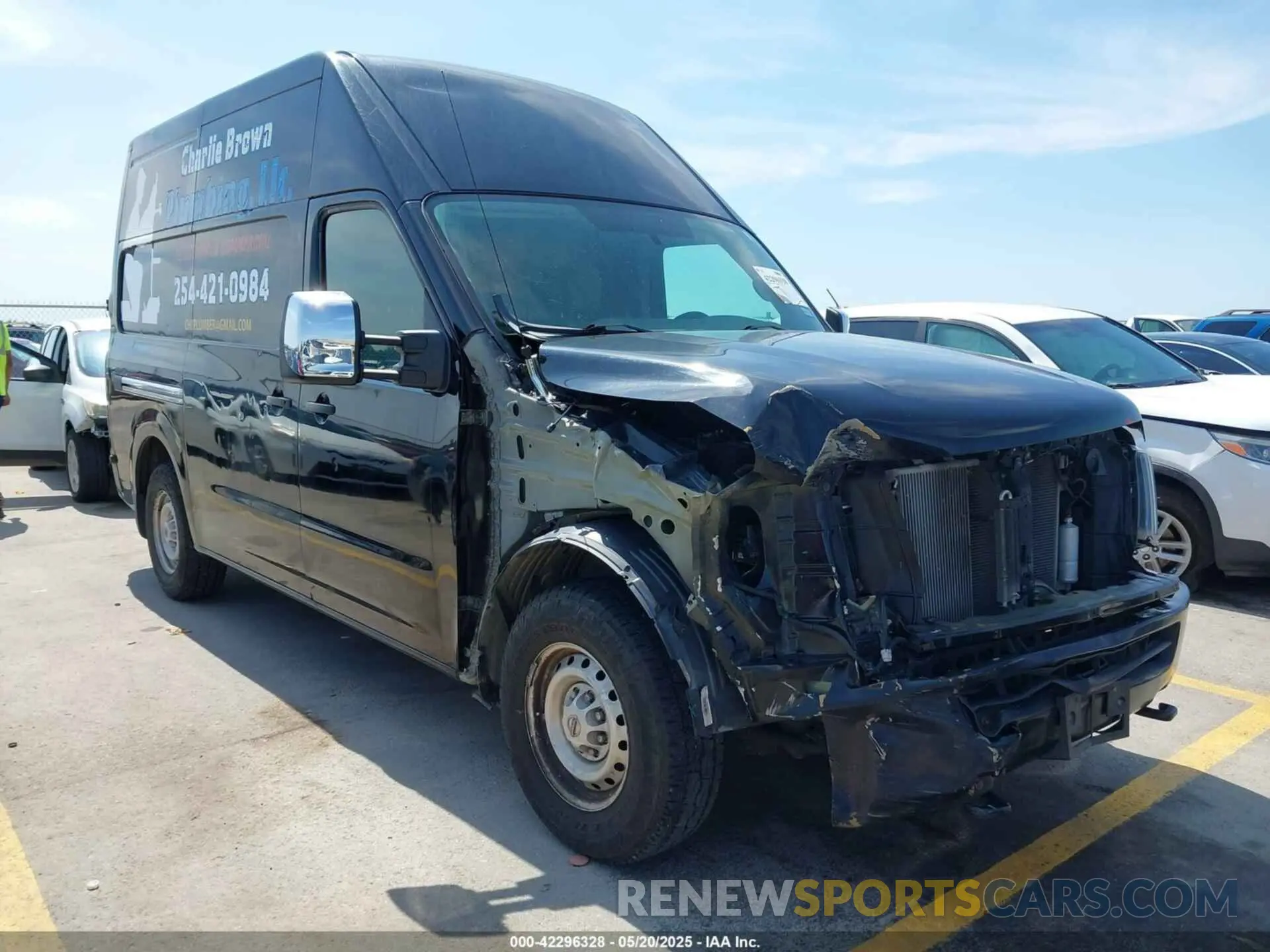 1 Photograph of a damaged car 1N6AF0LY0KN800465 NISSAN NV CARGO 2019