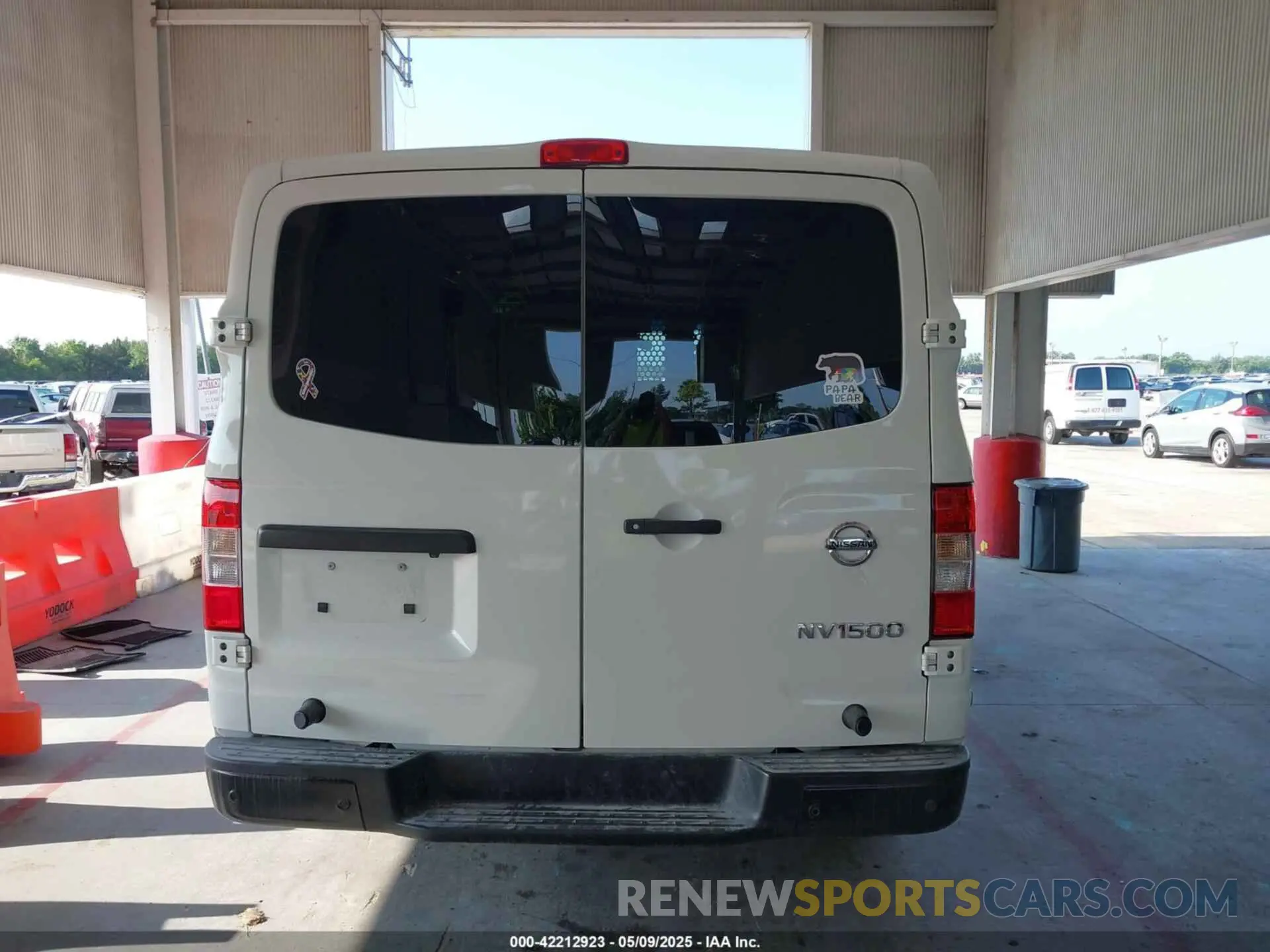 16 Photograph of a damaged car 1N6BF0KM6KN807312 NISSAN NV CARGO NV1500 2019