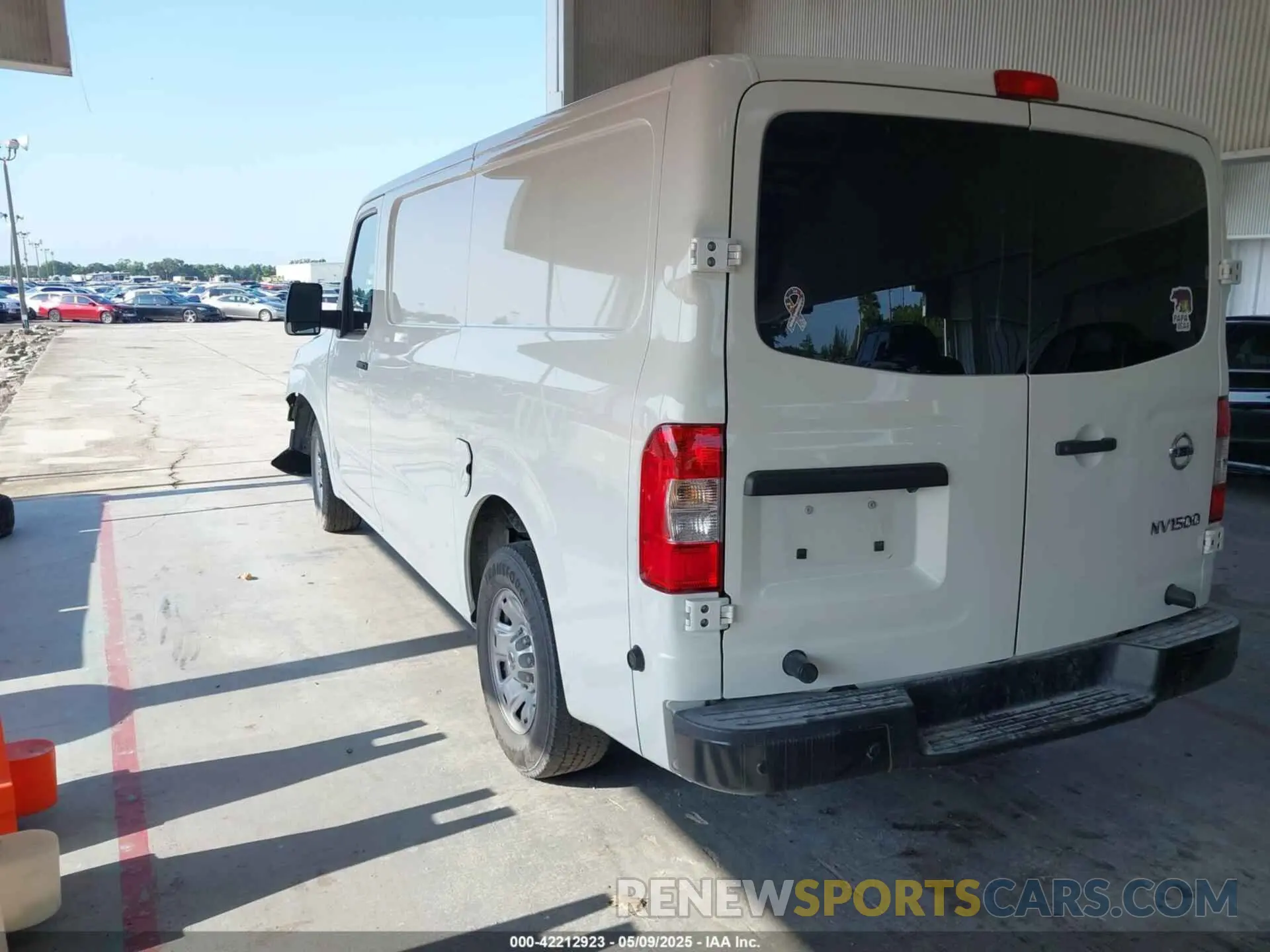 3 Photograph of a damaged car 1N6BF0KM6KN807312 NISSAN NV CARGO NV1500 2019