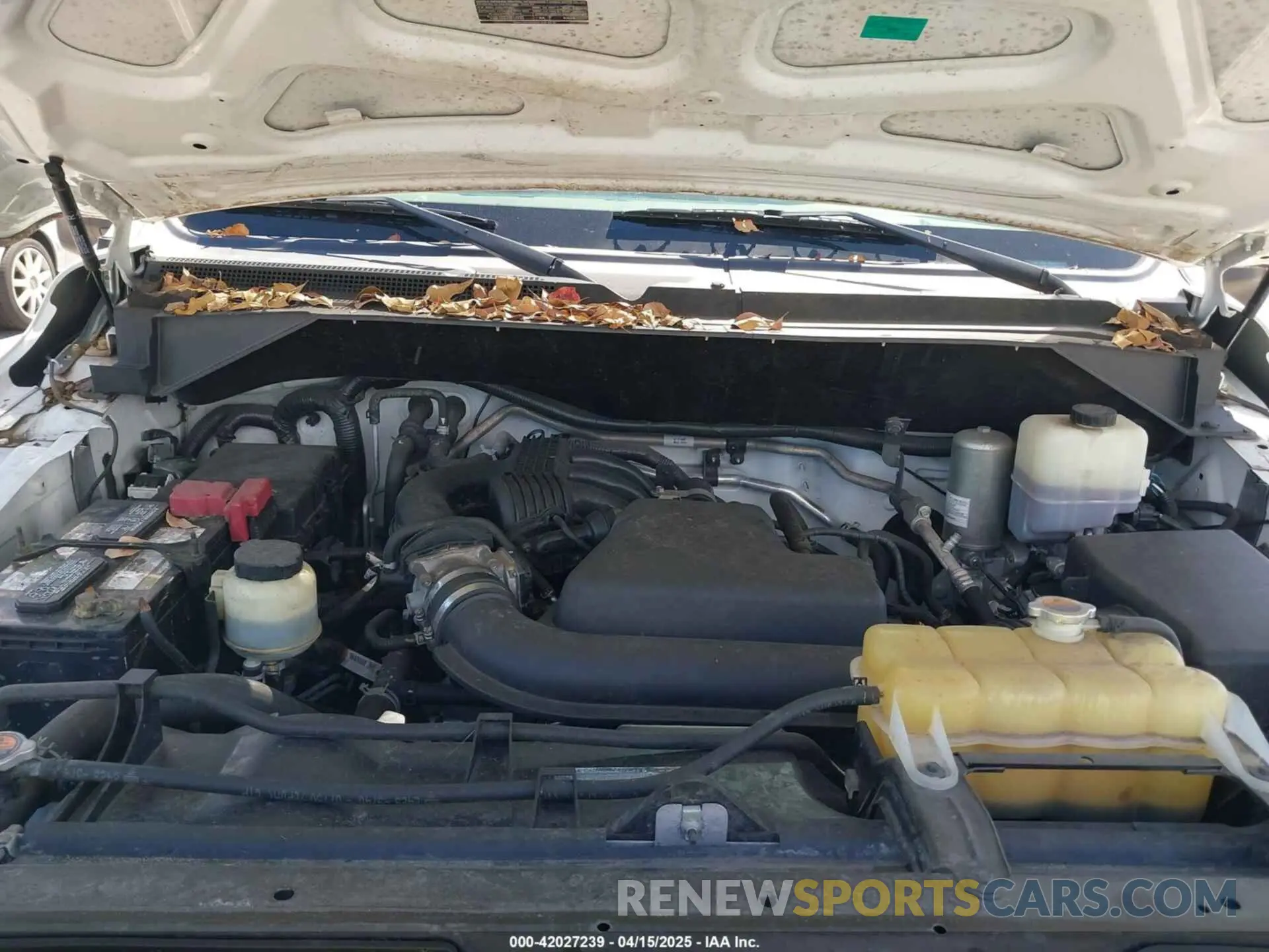 10 Photograph of a damaged car 1N6BF0KM6LN800927 NISSAN NV CARGO NV1500 2020