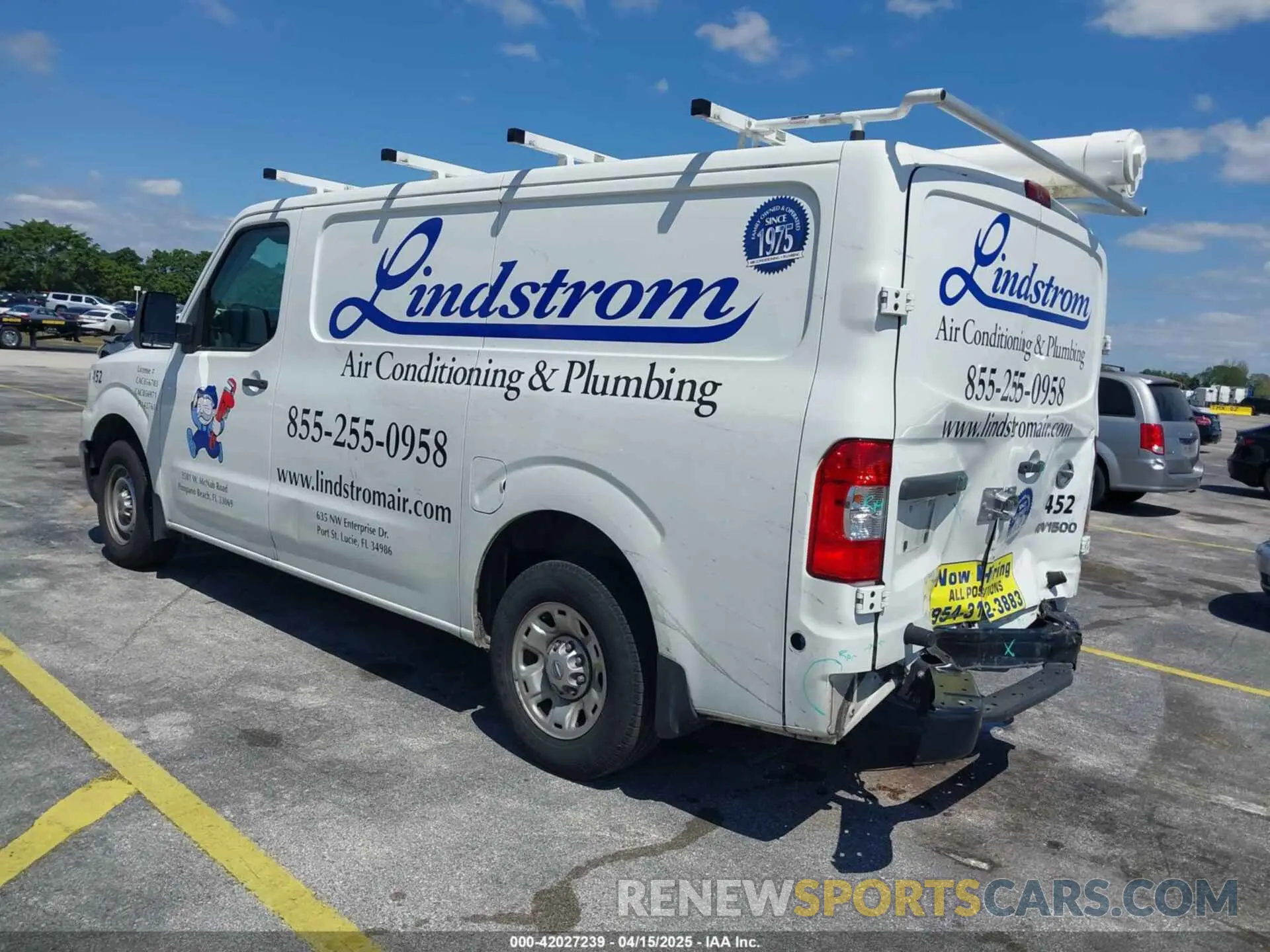 3 Photograph of a damaged car 1N6BF0KM6LN800927 NISSAN NV CARGO NV1500 2020