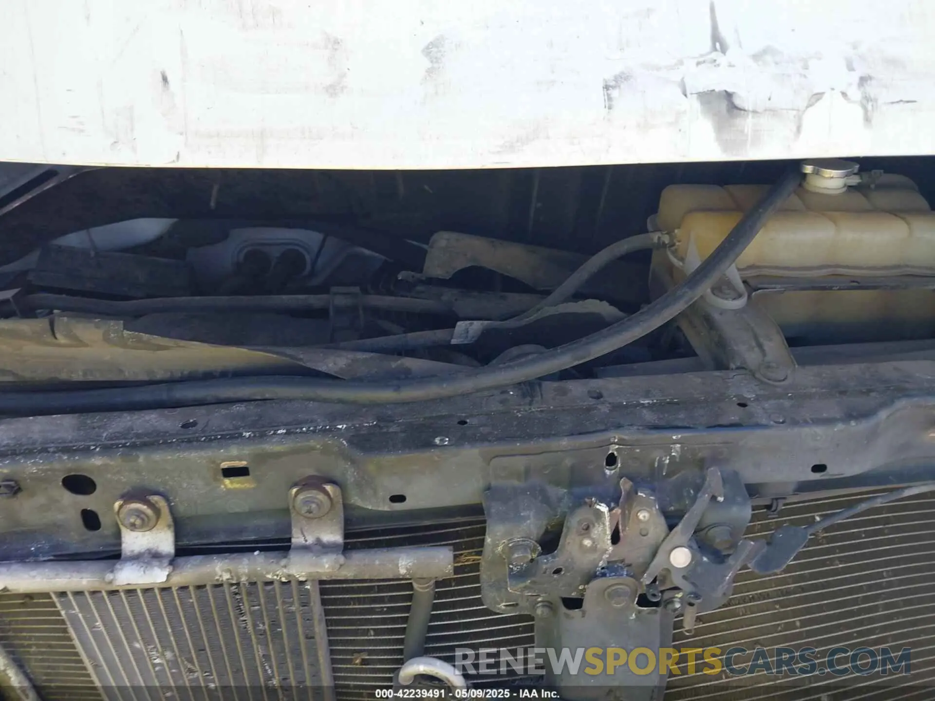 10 Photograph of a damaged car 1N6BF0KM7LN806302 NISSAN NV CARGO NV1500 2020