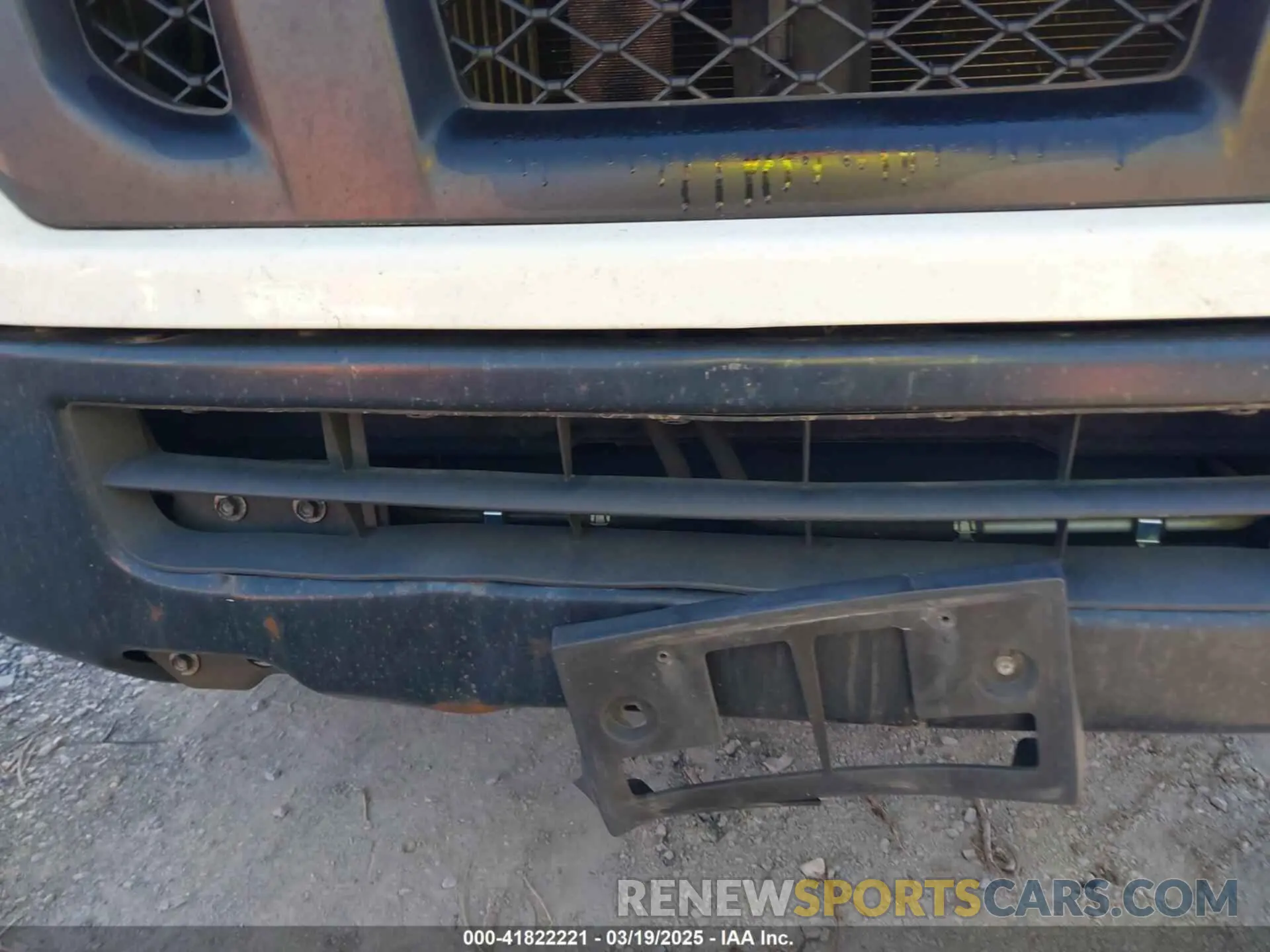 6 Photograph of a damaged car 1N6BF0KM9LN802655 NISSAN NV CARGO NV1500 2020