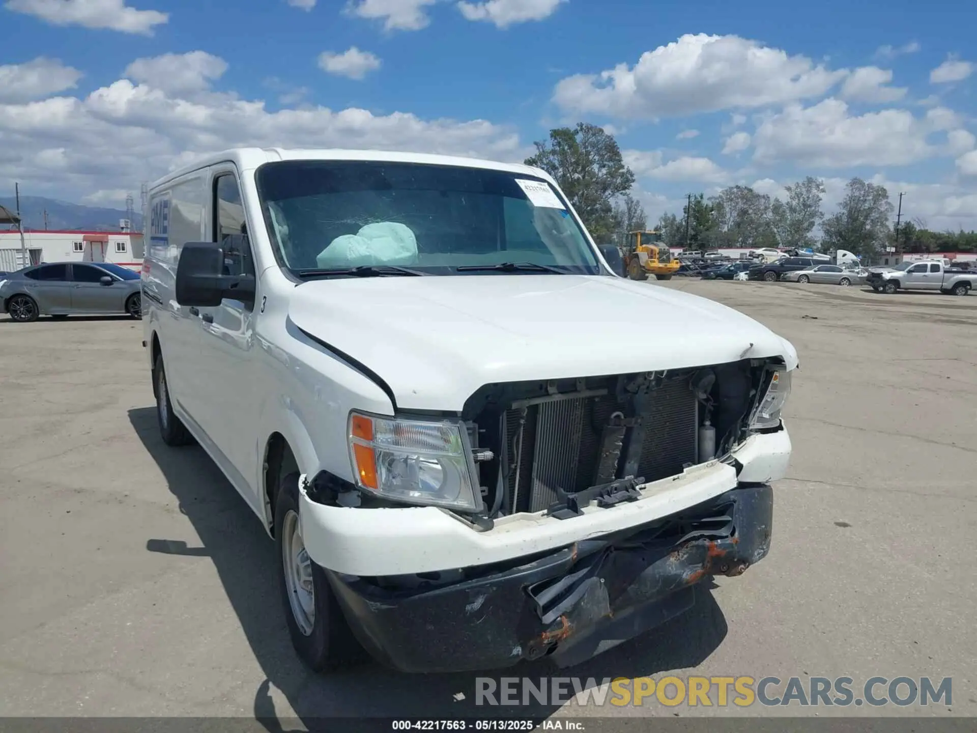 1 Photograph of a damaged car 1N6BF0KMXLN802857 NISSAN NV CARGO NV1500 2020