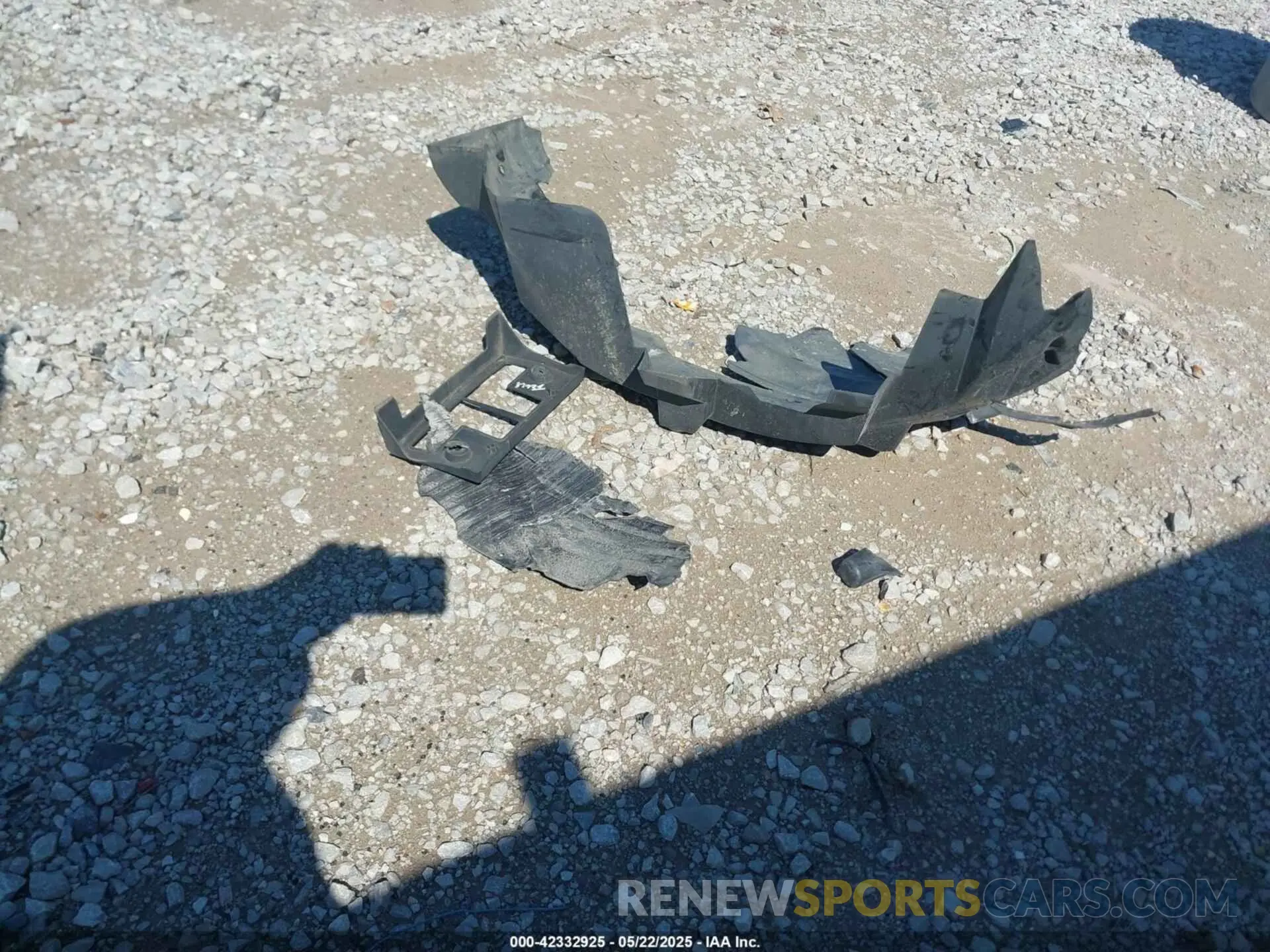 12 Photograph of a damaged car 1N6BF0KY8KN800302 NISSAN NV CARGO NV2500 HD 2019