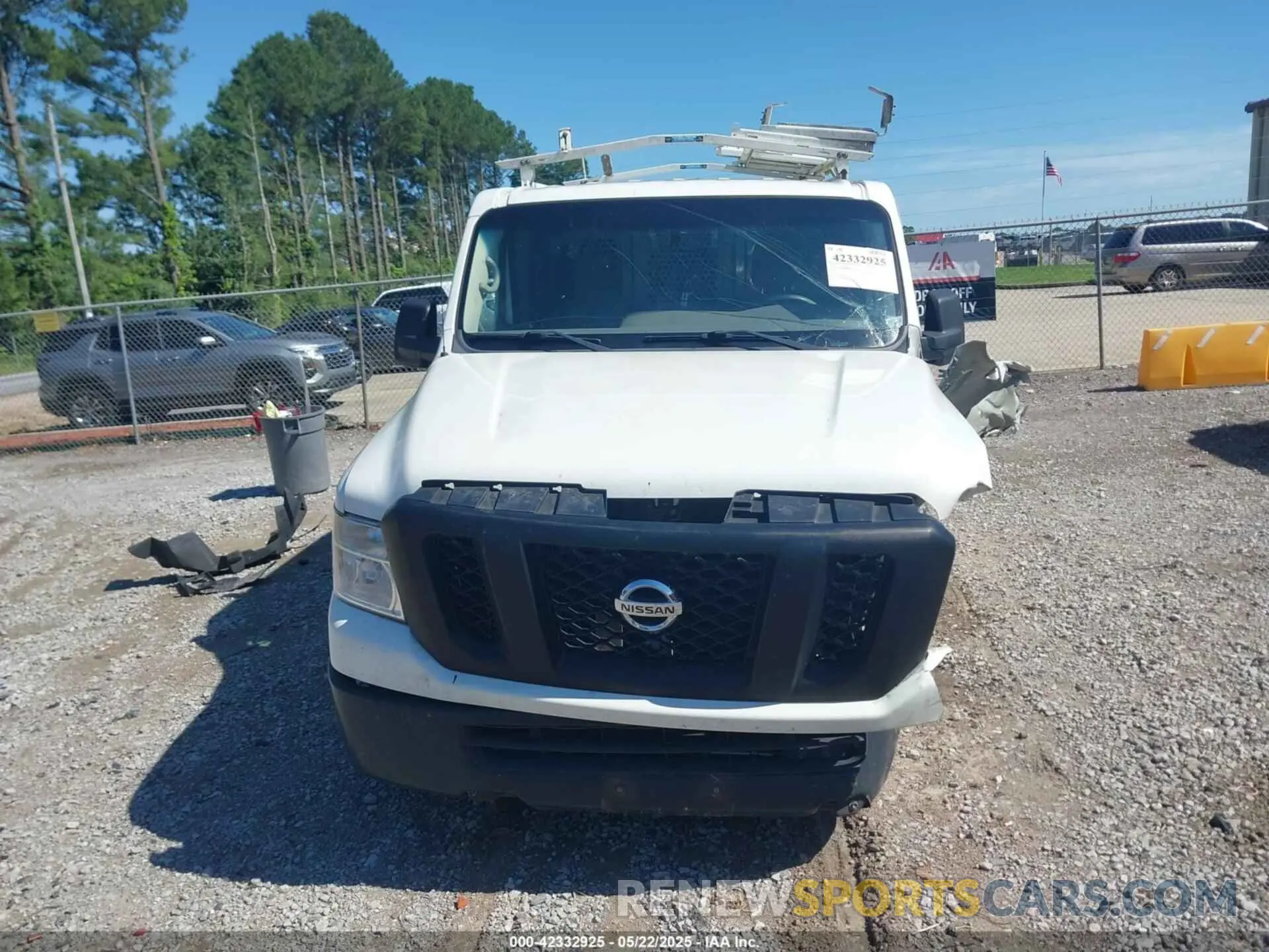 13 Photograph of a damaged car 1N6BF0KY8KN800302 NISSAN NV CARGO NV2500 HD 2019