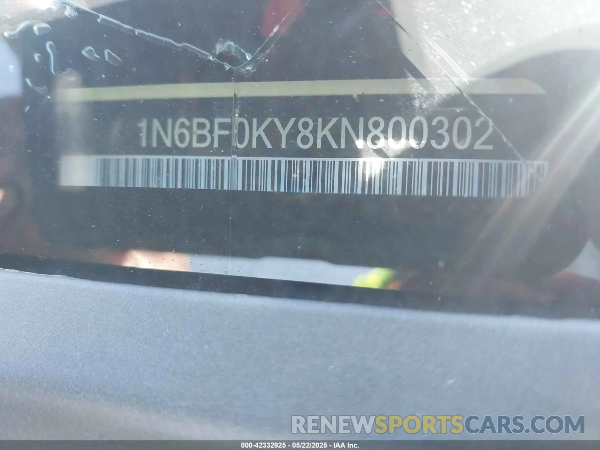 9 Photograph of a damaged car 1N6BF0KY8KN800302 NISSAN NV CARGO NV2500 HD 2019