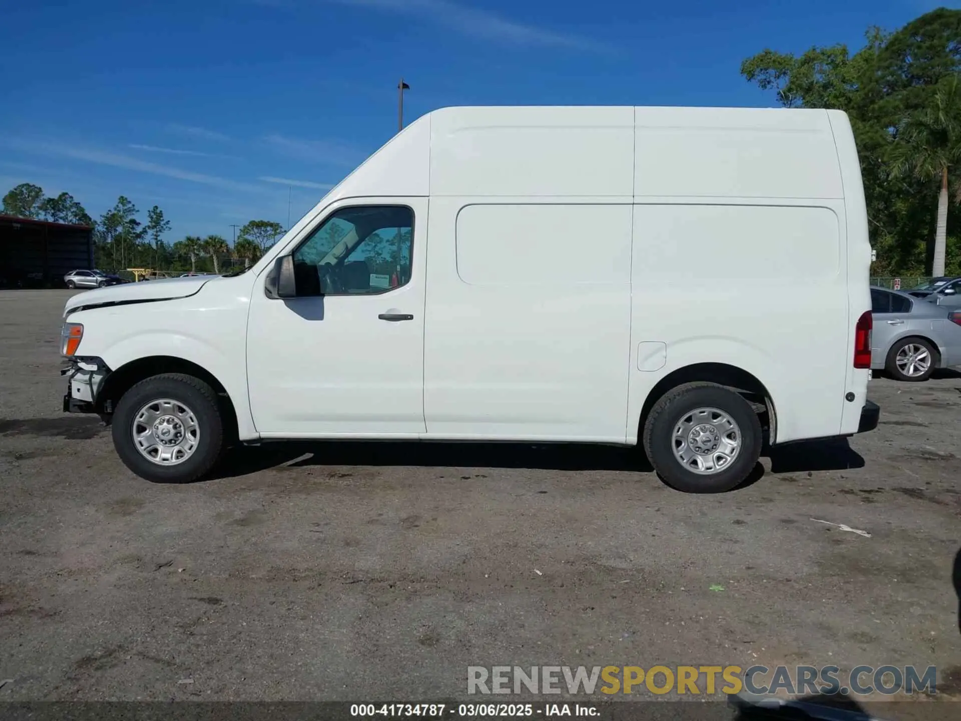 15 Photograph of a damaged car 1N6BF0LY3KN811206 NISSAN NV CARGO NV2500 HD 2019