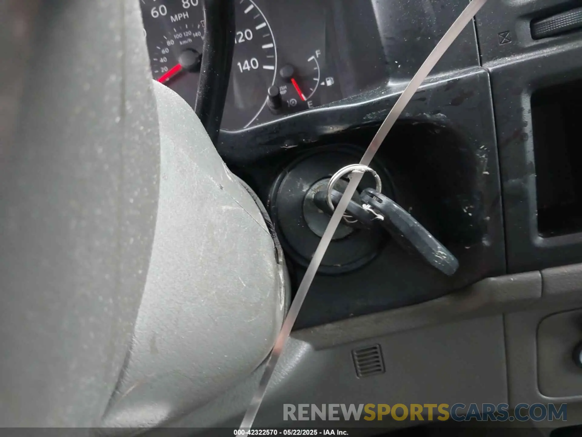 11 Photograph of a damaged car 1N6BF0LY6KN810650 NISSAN NV CARGO NV2500 HD 2019