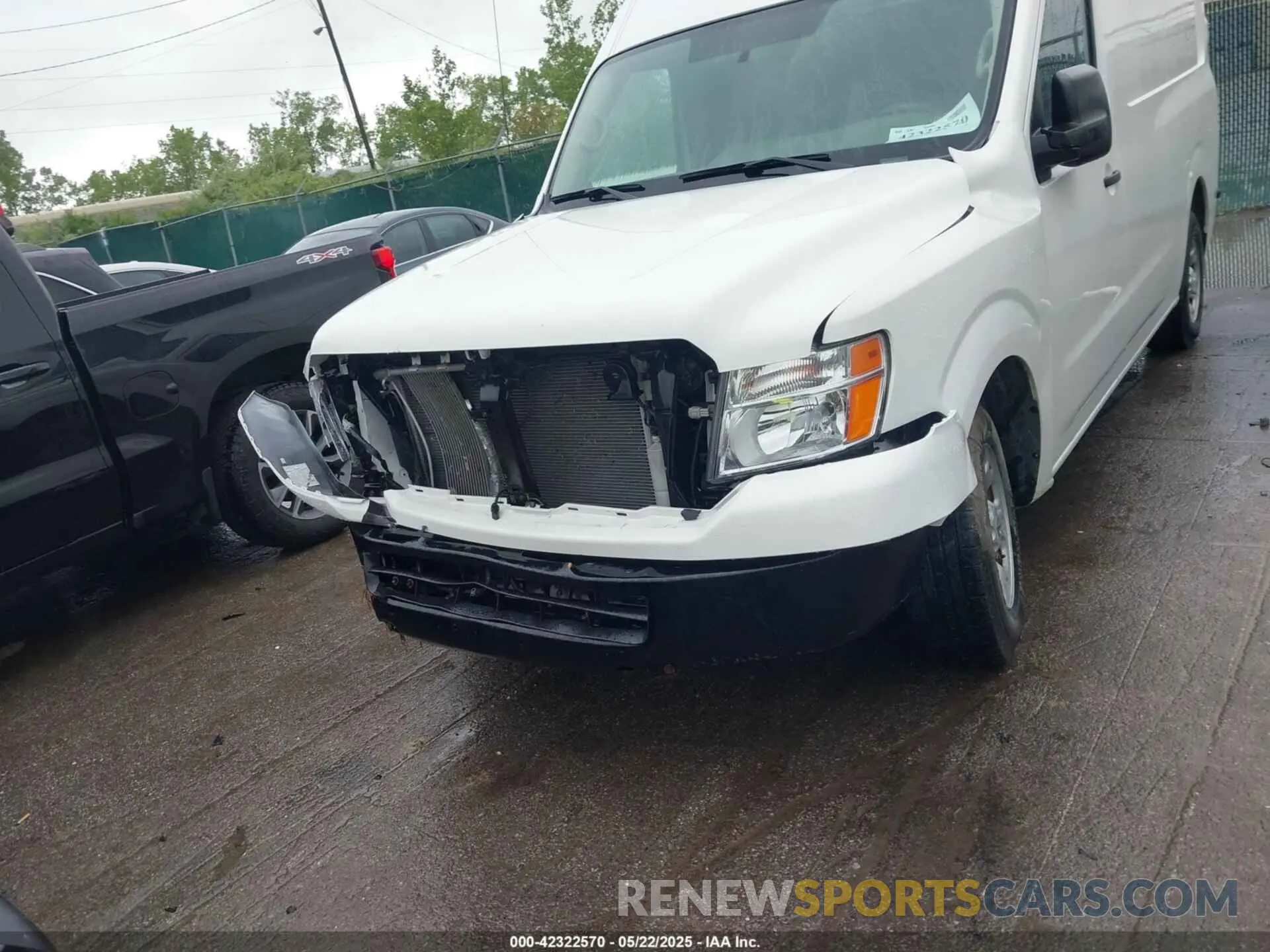 12 Photograph of a damaged car 1N6BF0LY6KN810650 NISSAN NV CARGO NV2500 HD 2019