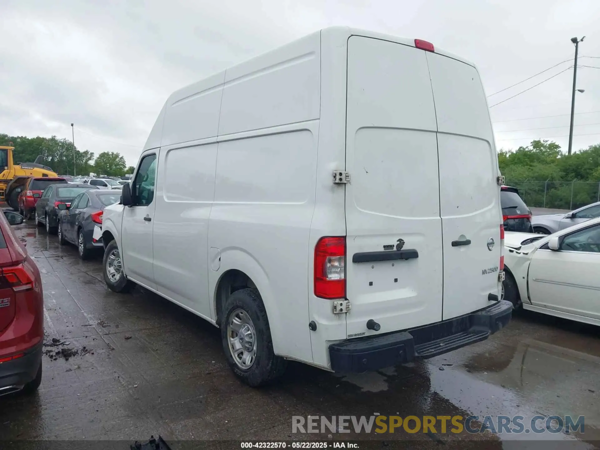 3 Photograph of a damaged car 1N6BF0LY6KN810650 NISSAN NV CARGO NV2500 HD 2019