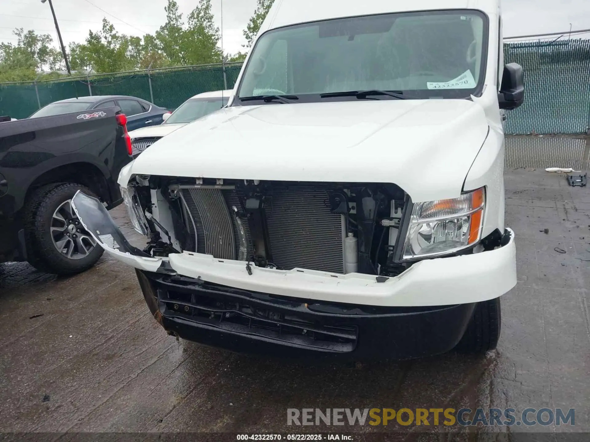 6 Photograph of a damaged car 1N6BF0LY6KN810650 NISSAN NV CARGO NV2500 HD 2019