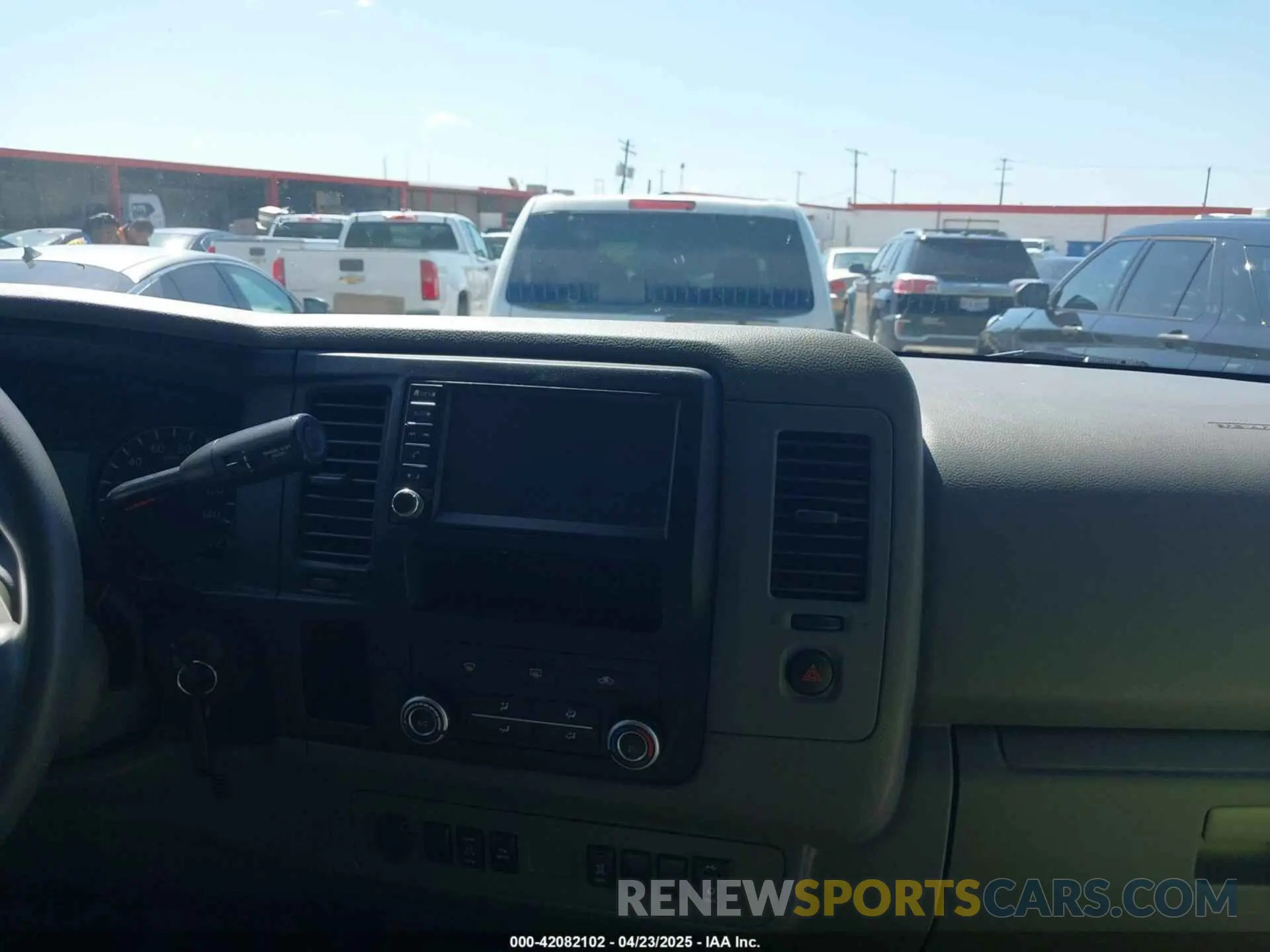 18 Photograph of a damaged car 1N6AF0LYXLN801589 NISSAN NV CARGO NV2500 HD 2020