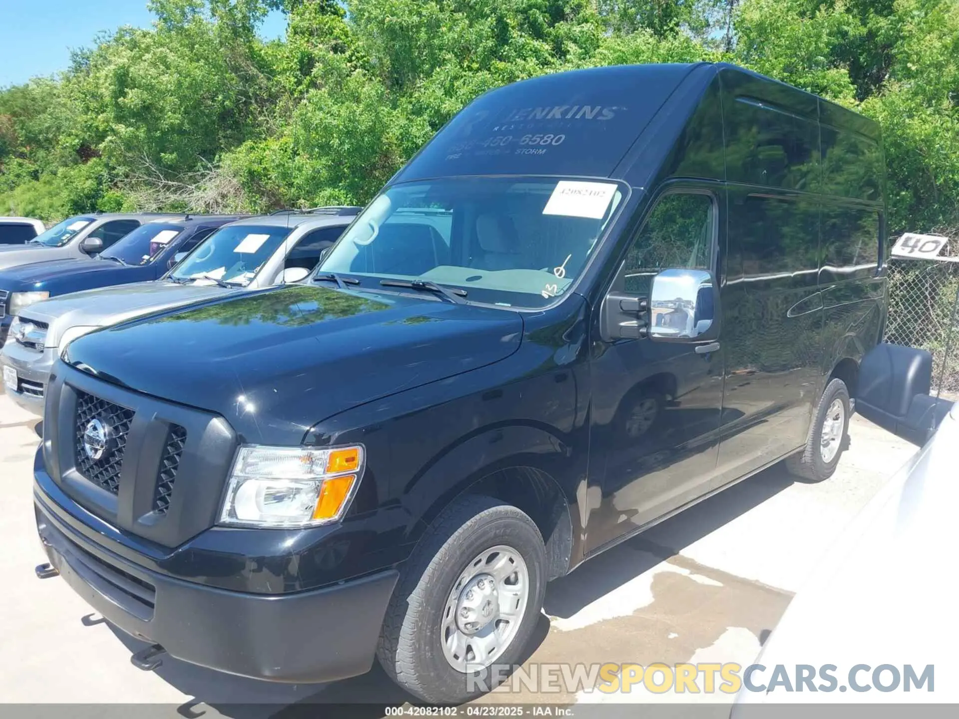 2 Photograph of a damaged car 1N6AF0LYXLN801589 NISSAN NV CARGO NV2500 HD 2020